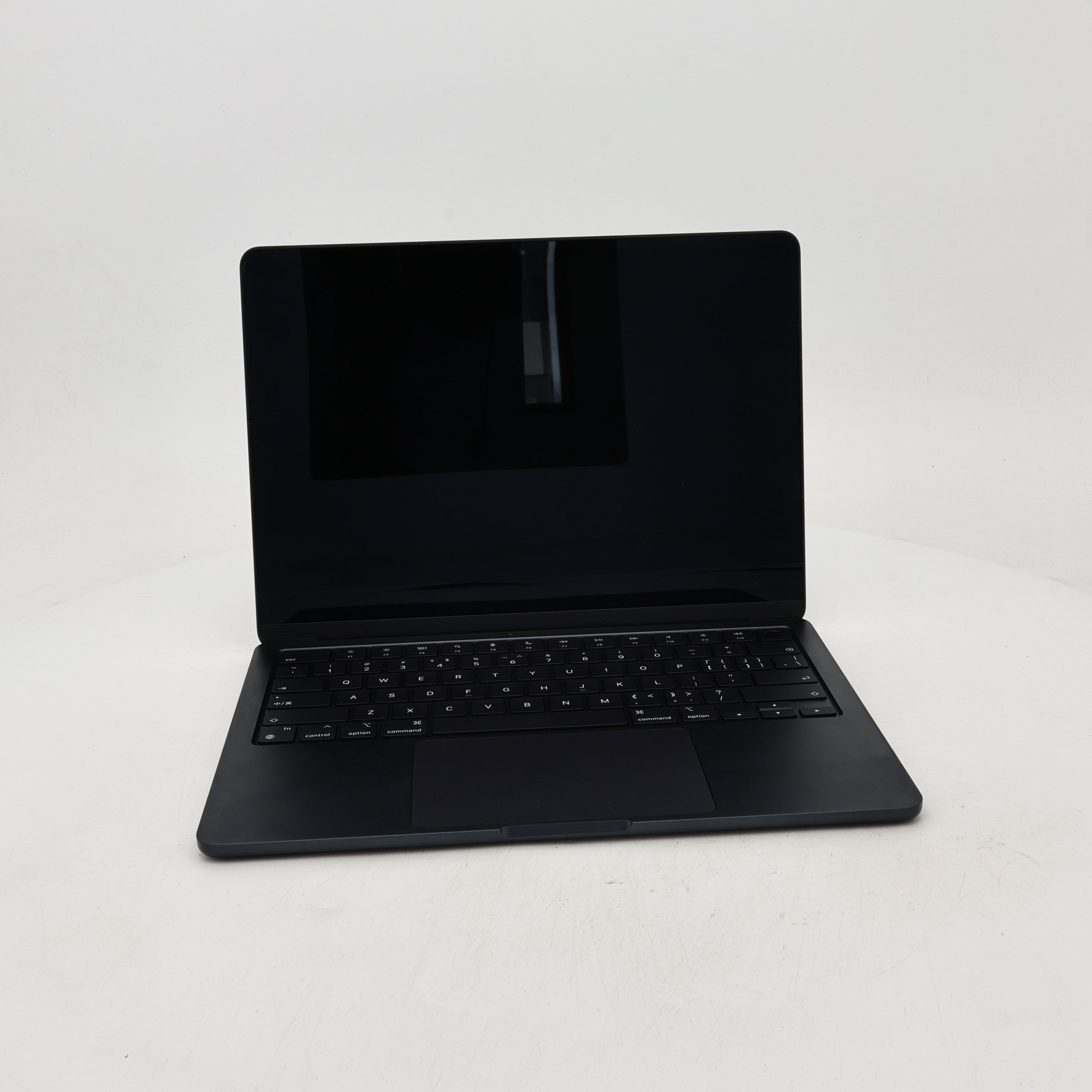 95新 Apple MacBook Air 22年 13寸 M2（8+8核） 8G RAM 256G SSD 午夜色