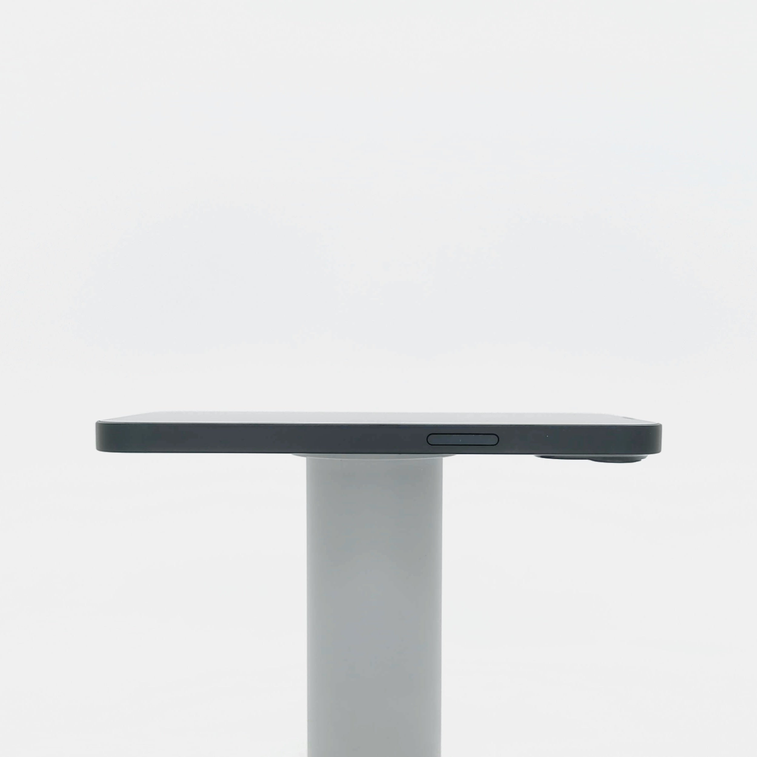95新 Apple iPhone 13 256G 午夜色 中國大陸版