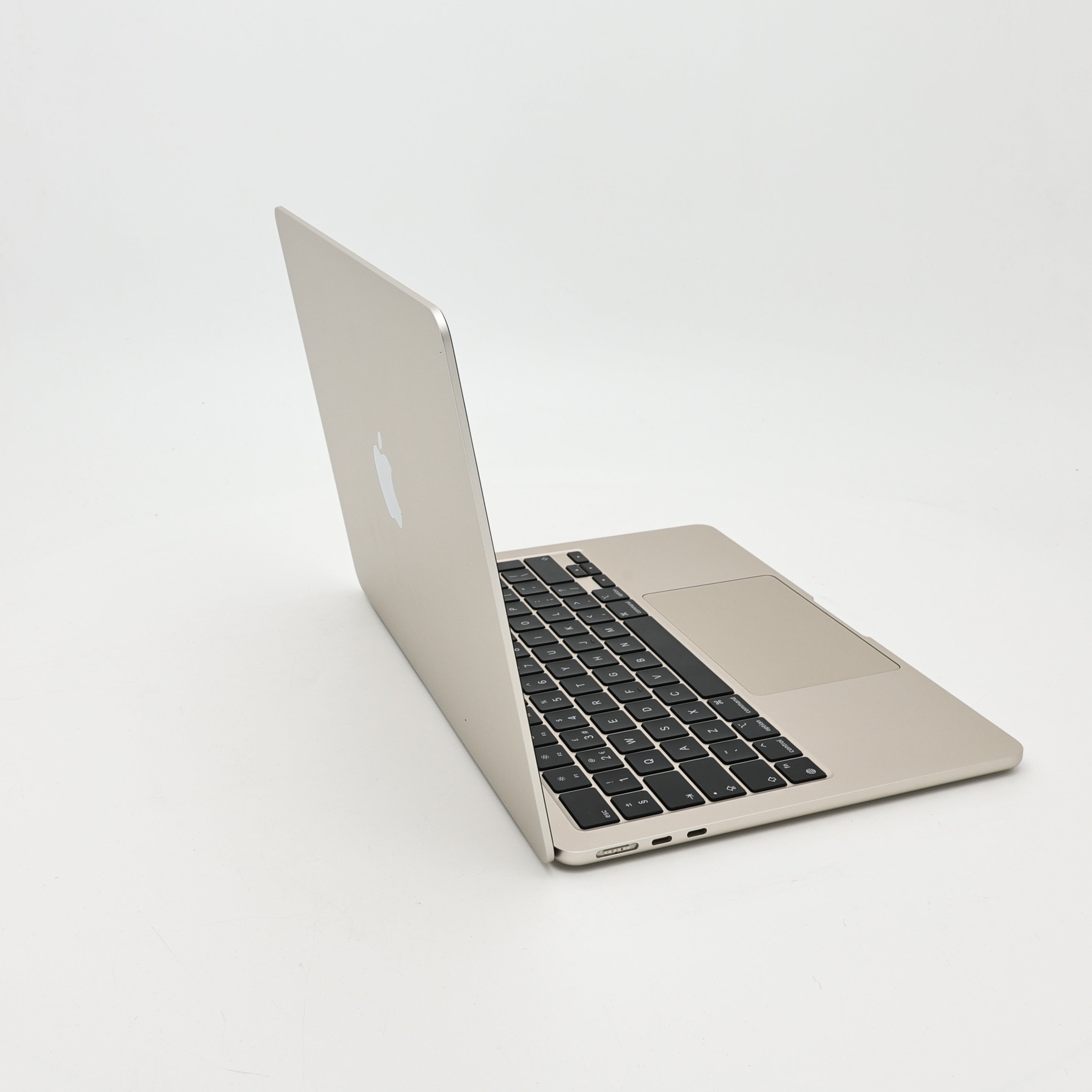 95新 Apple MacBook Air 24年 13寸 M3（8+8核） 8G RAM 256G SSD 星光色