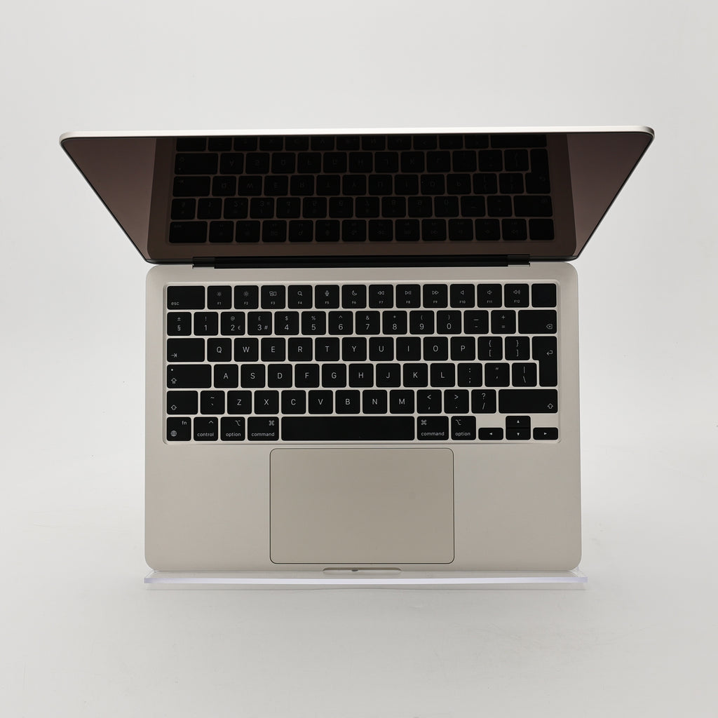 95新 Apple MacBook Air 24年 13寸 M3（8+8核） 8G RAM 256G SSD 星光色