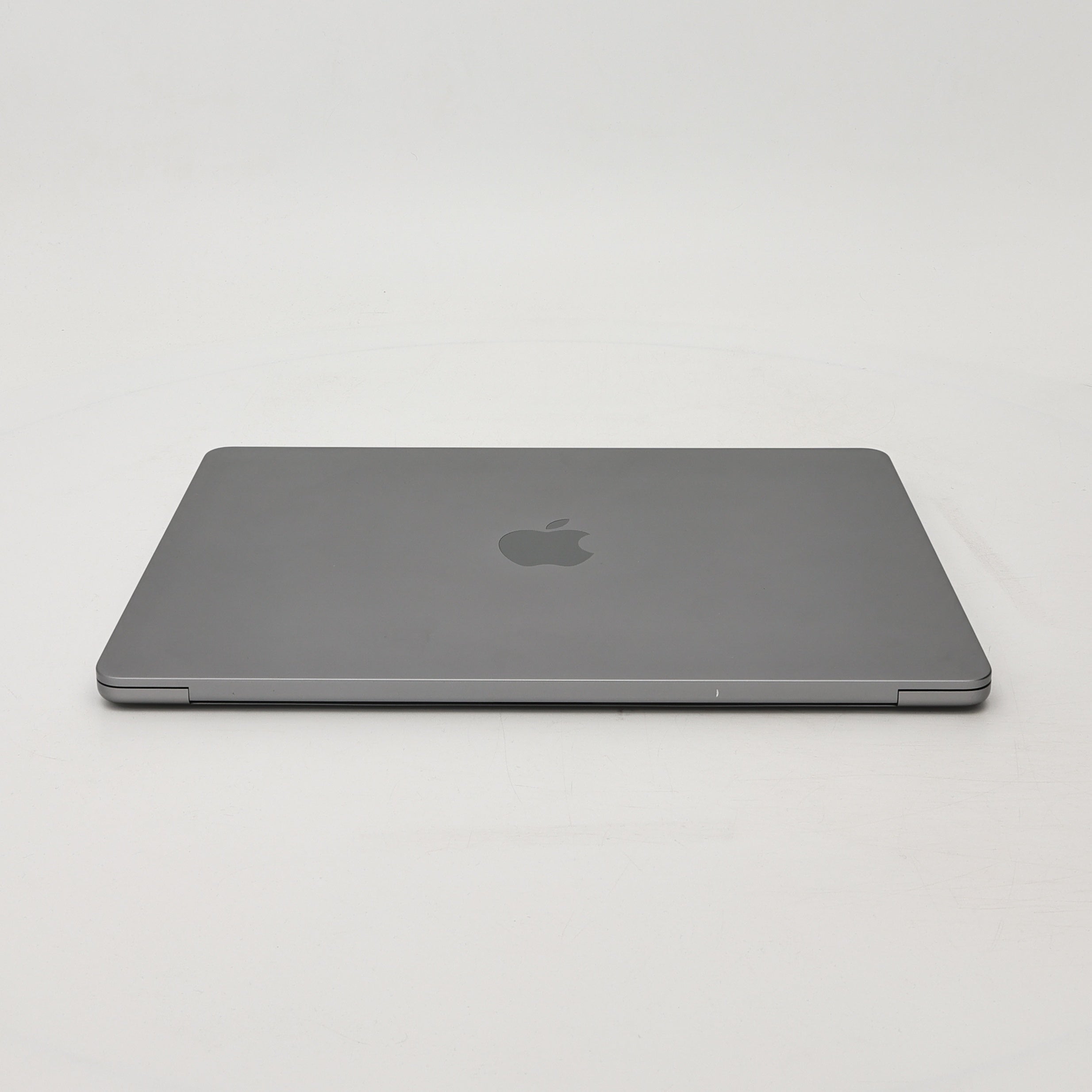 95新 Apple MacBook Air 22年 13寸 M2（8+8核） 8G RAM 256G SSD 深空灰色