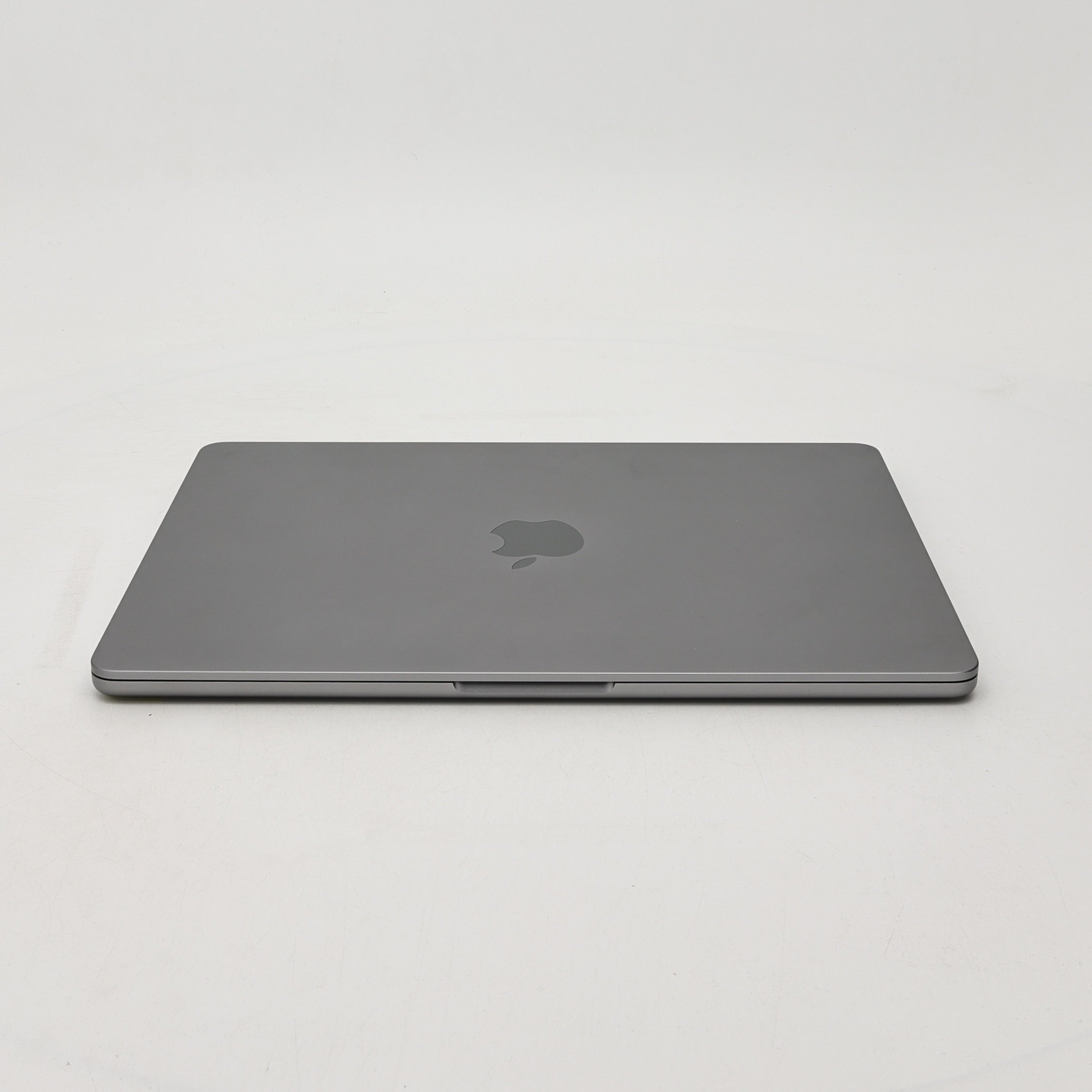 95新 Apple MacBook Air 22年 13寸 M2（8+8核） 8G RAM 256G SSD 深空灰色