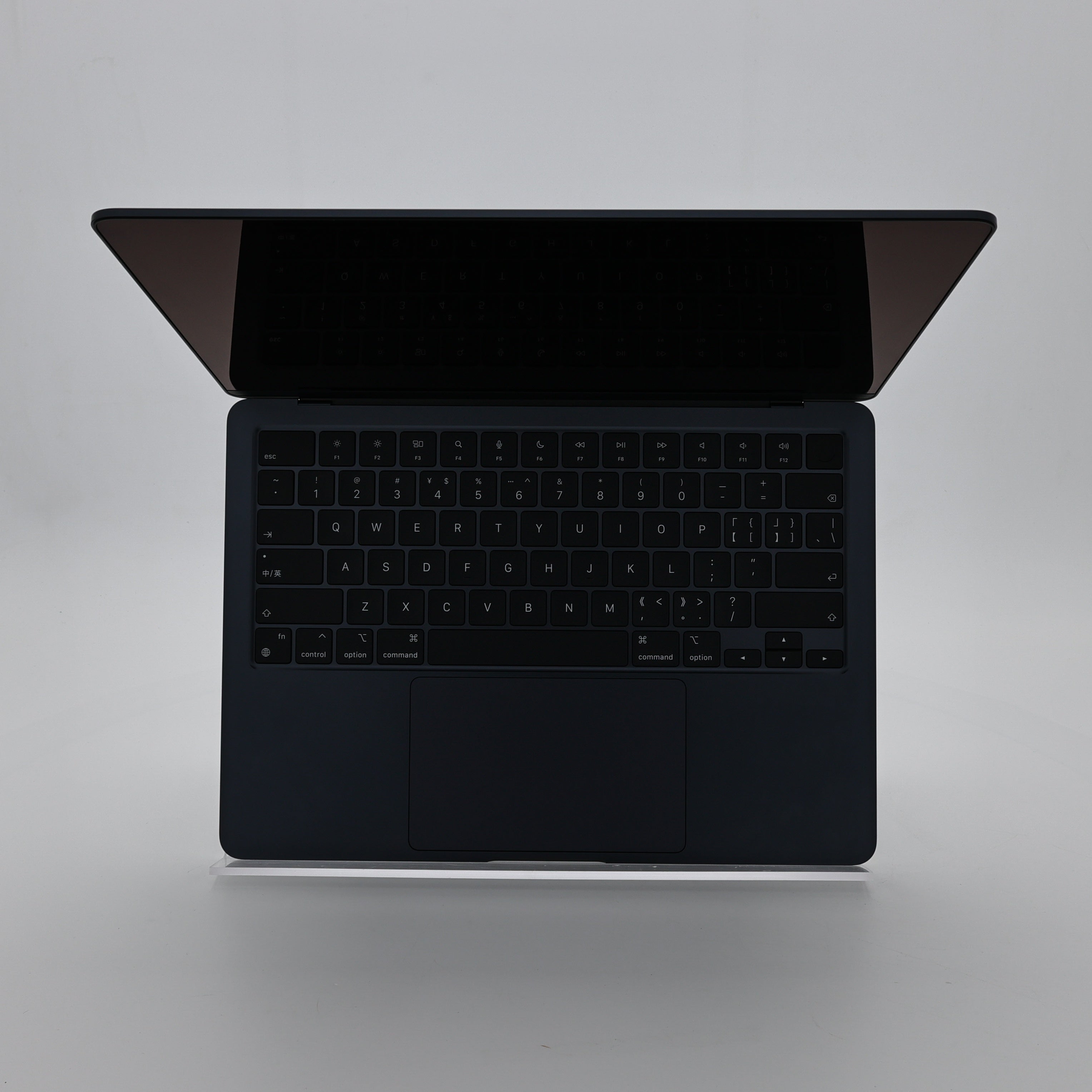 95新 Apple MacBook Air 24年 13寸 M3（8+8核） 8G RAM 256G SSD 午夜色