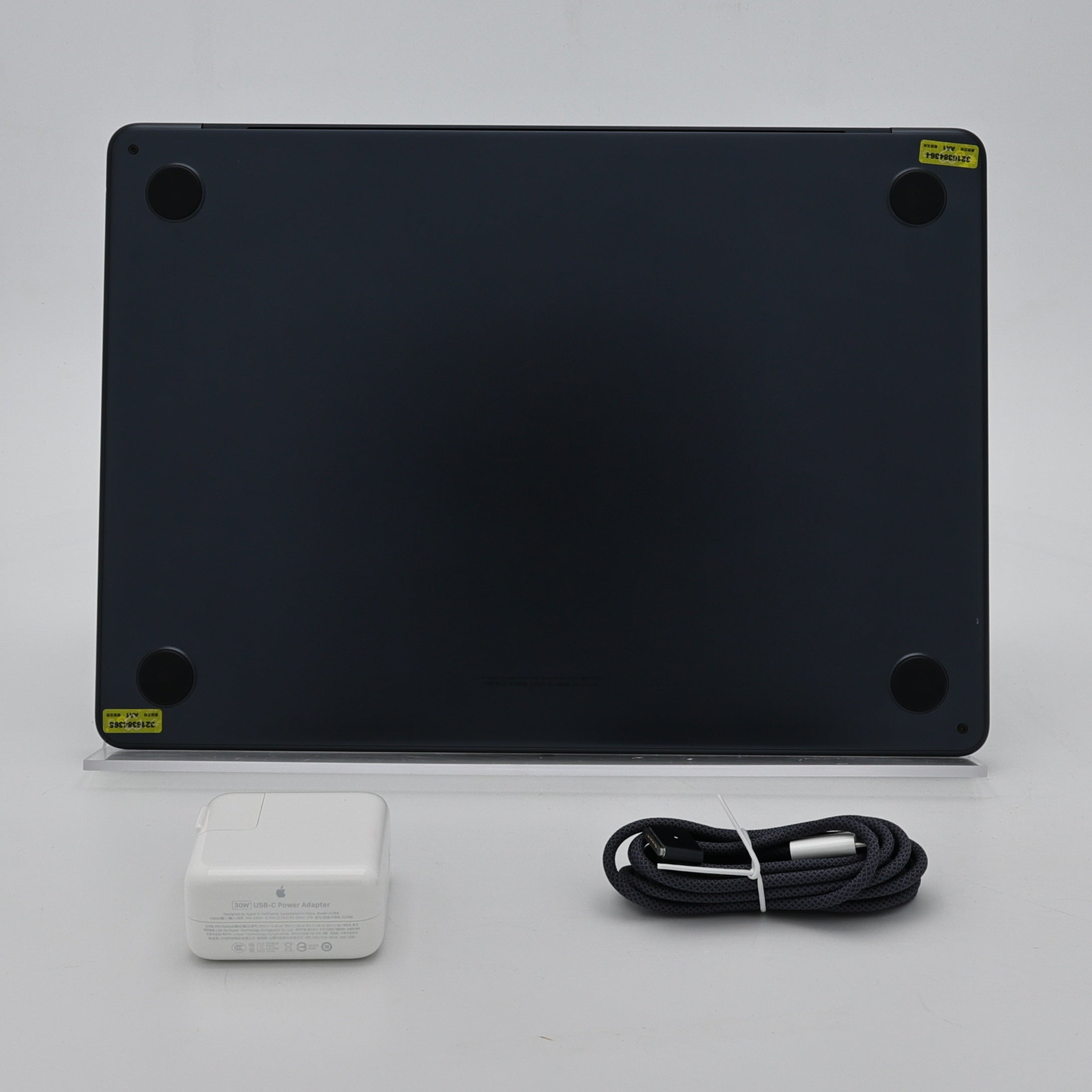 95新 Apple MacBook Air 24年 13寸 M3（8+8核） 8G RAM 256G SSD 午夜色