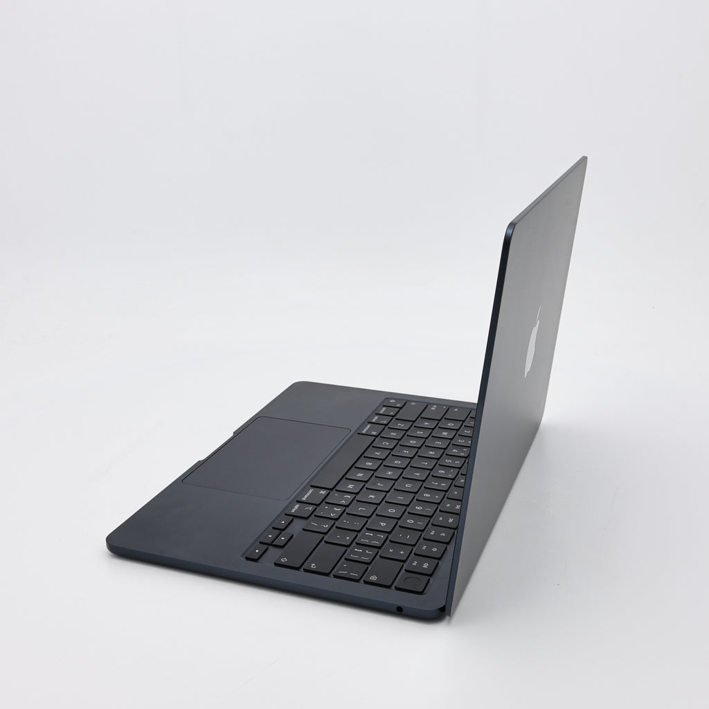99新 Apple MacBook Air 24年 13寸 M3（8+8核） 8G RAM 256G SSD 午夜色