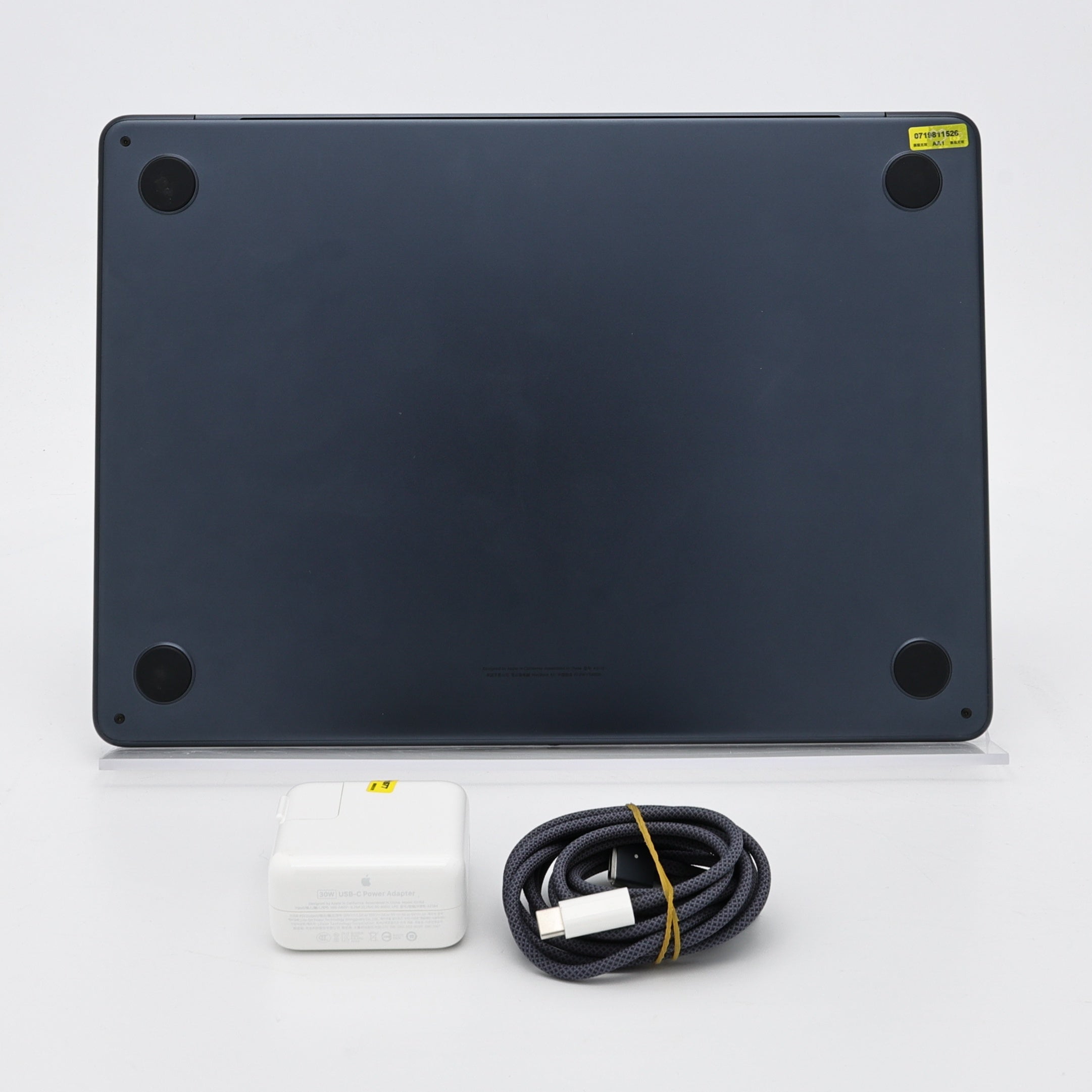 99新 Apple MacBook Air 24年 13寸 M3（8+8核） 8G RAM 256G SSD 午夜色