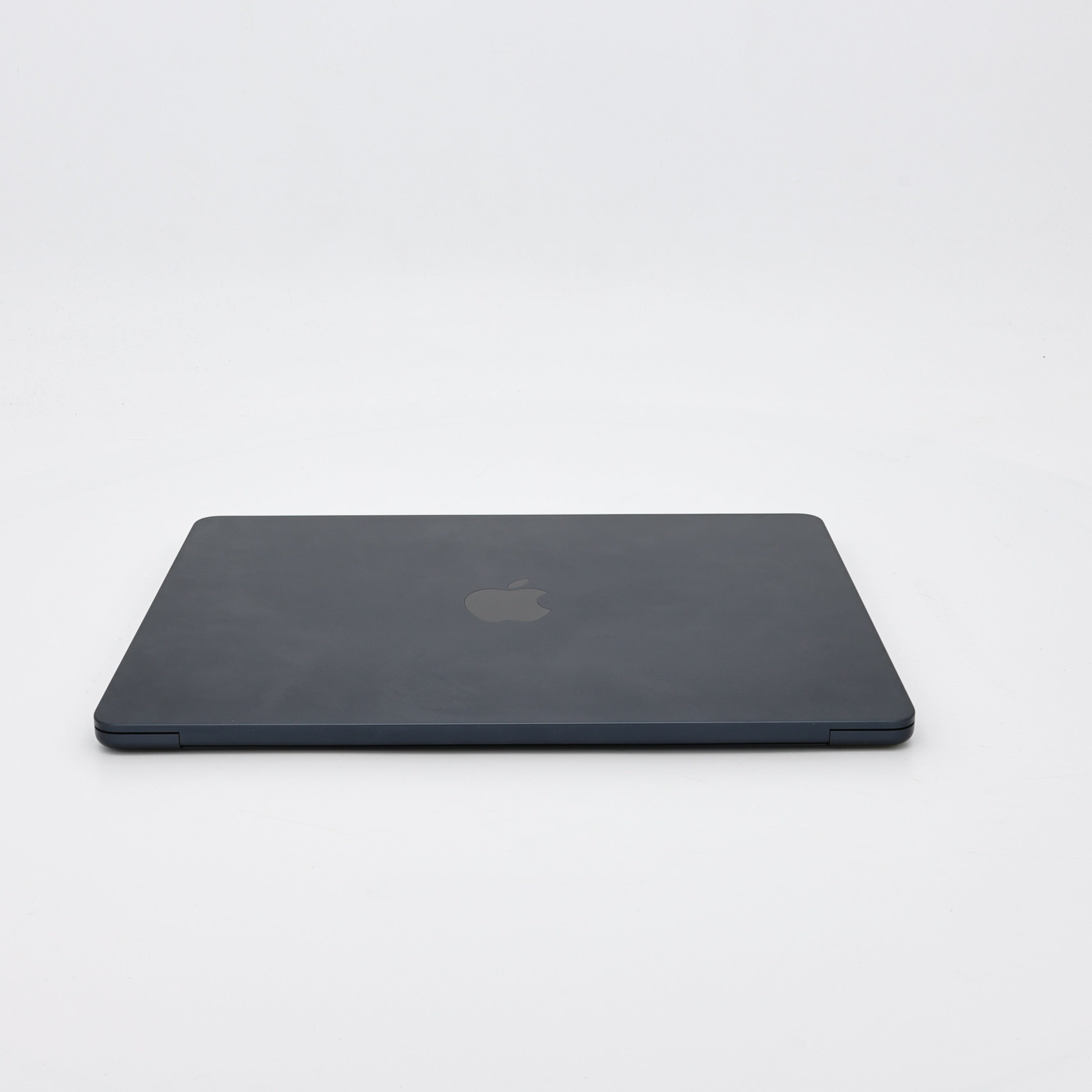 99新 Apple MacBook Air 24年 13寸 M3（8+8核） 8G RAM 256G SSD 午夜色