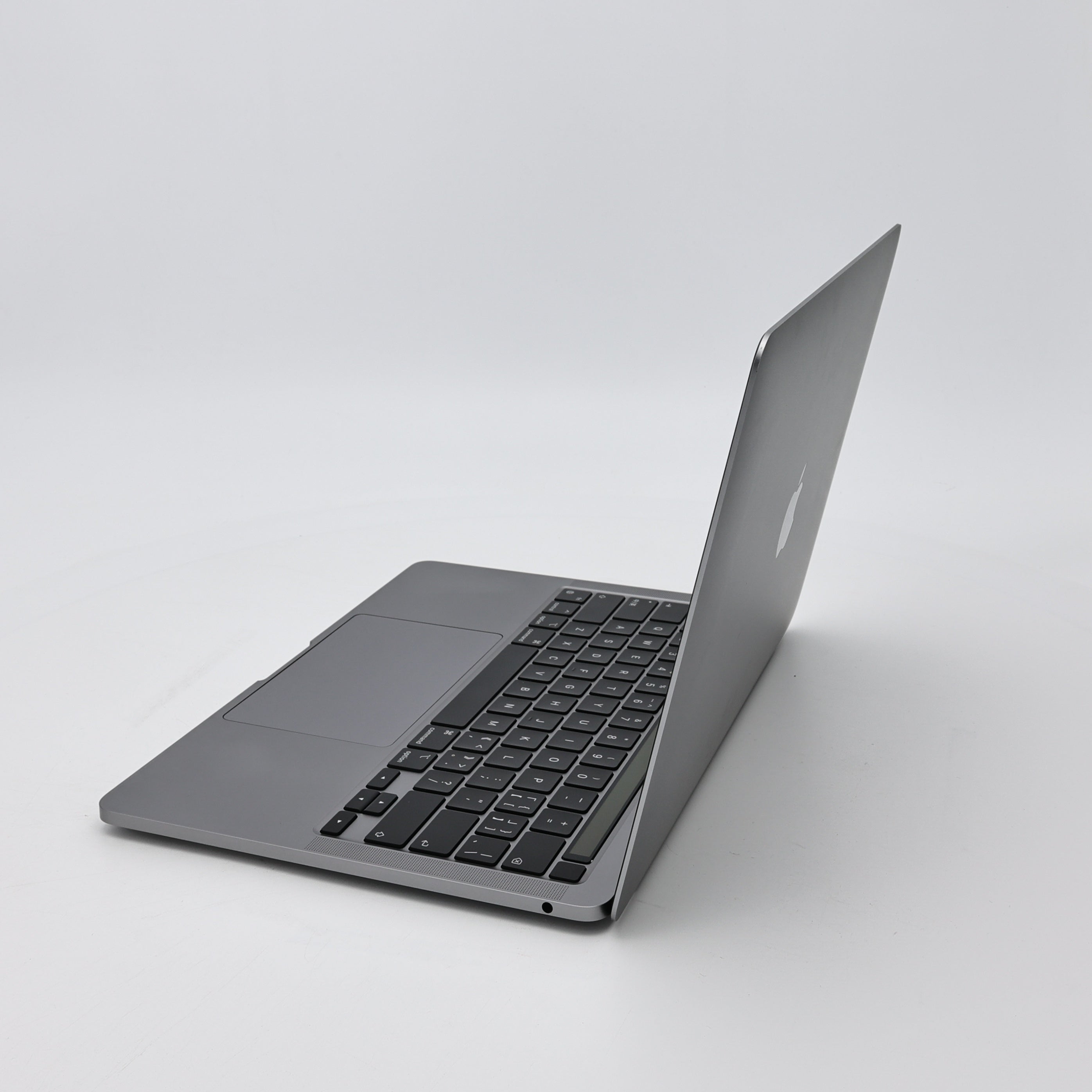 95新 Apple MacBook Pro 22年 13寸 M2（8+10核） 8G RAM 512G SSD 深空灰色