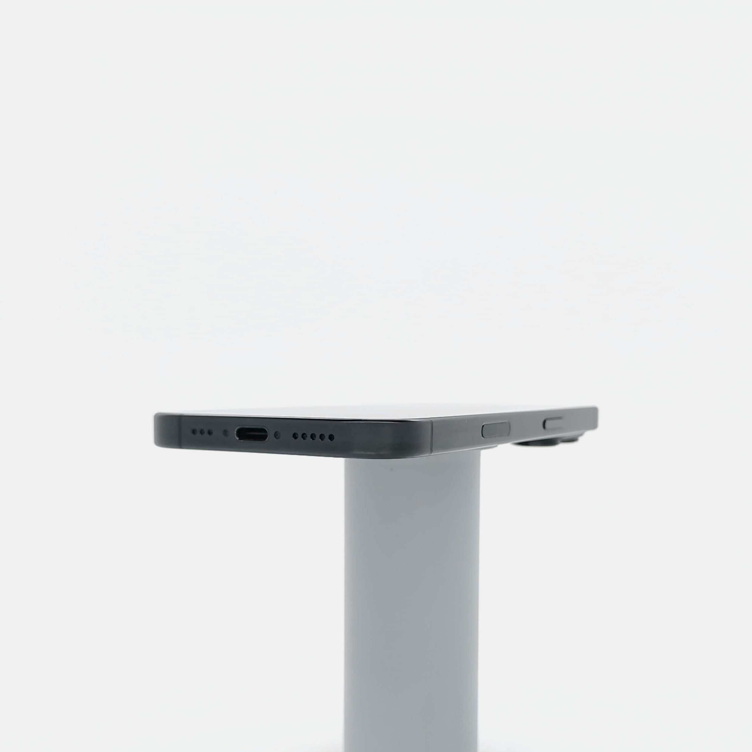 95新 Apple iPhone 16 Pro 128G 黑色鈦金屬 中國大陸版
