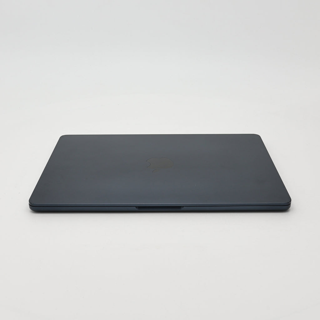 99新 Apple MacBook Air 22年 13寸 M2（8+8核） 8G RAM 256G SSD 午夜色