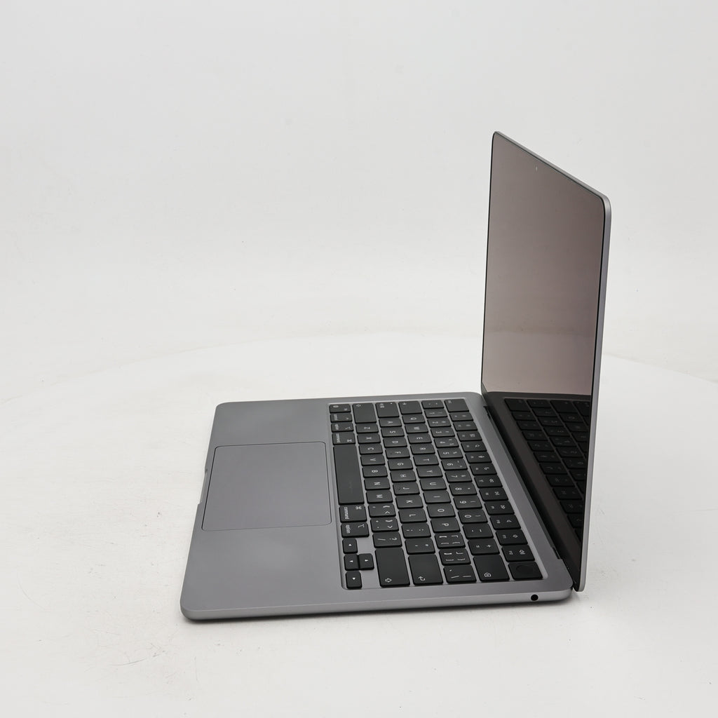95新 Apple MacBook Air 24年 13寸 M3（8+8核） 8G RAM 256G SSD 深空灰色