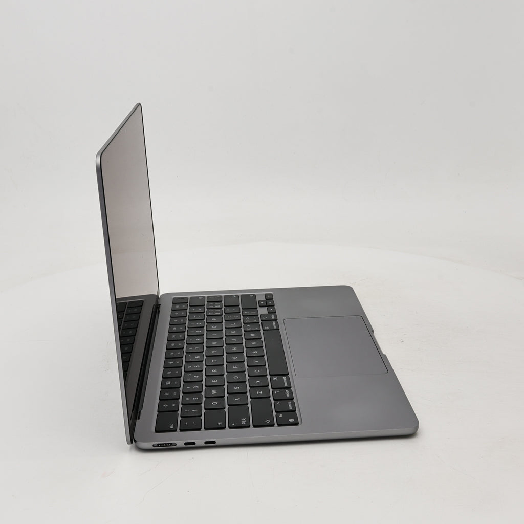 95新 Apple MacBook Air 24年 13寸 M3（8+8核） 8G RAM 256G SSD 深空灰色