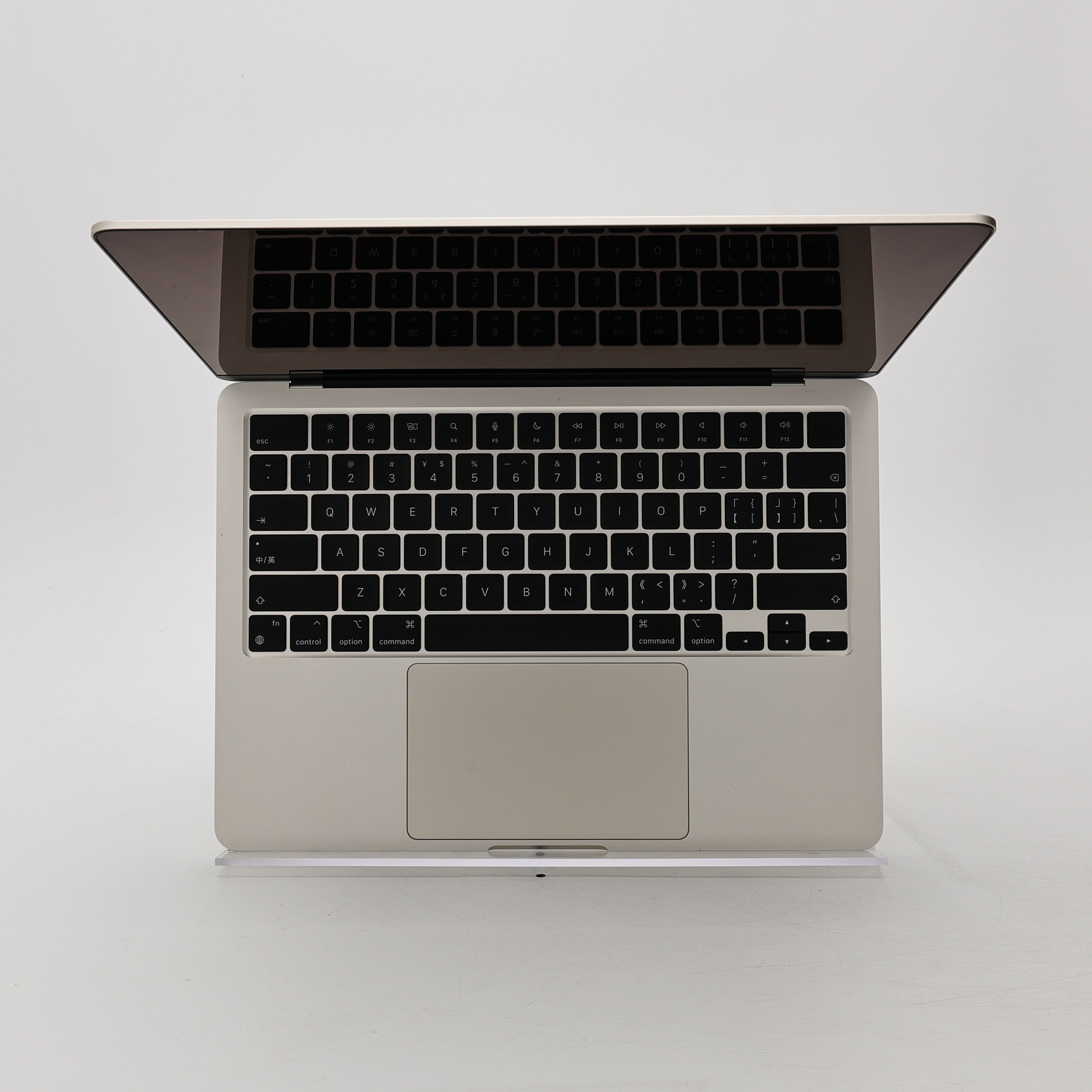99新 Apple MacBook Air 22年 13寸 M2（8+8核） 8G RAM 256G SSD 星光色