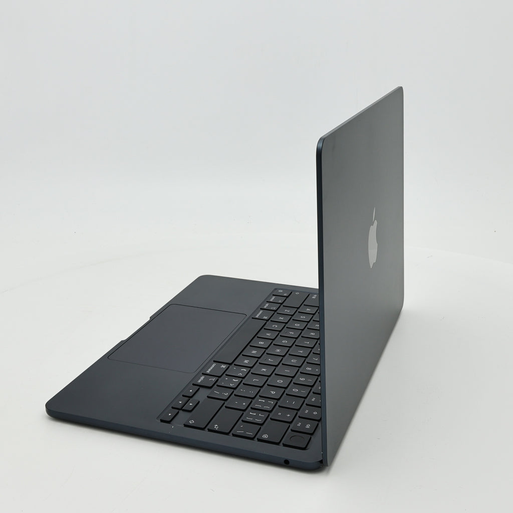 95新 Apple MacBook Air 22年 13寸 M2（8+8核） 16G RAM 256G SSD 午夜色