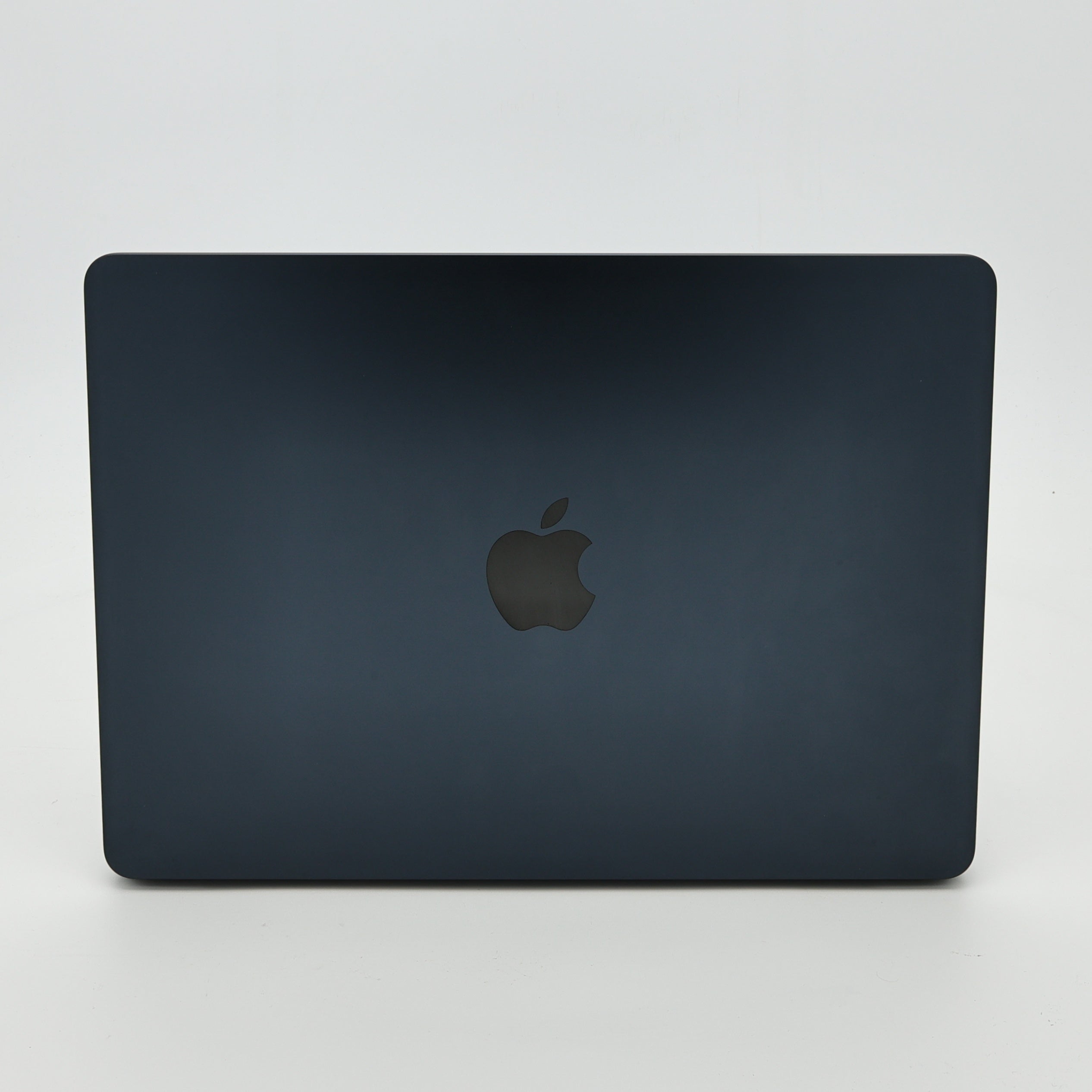 95新 Apple MacBook Air 22年 13寸 M2（8+8核） 16G RAM 256G SSD 午夜色