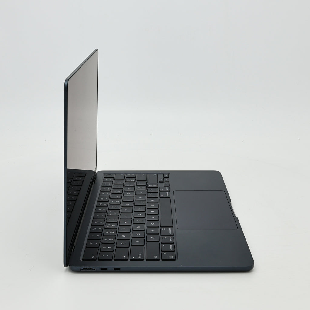 95新 Apple MacBook Air 22年 13寸 M2（8+8核） 16G RAM 256G SSD 午夜色