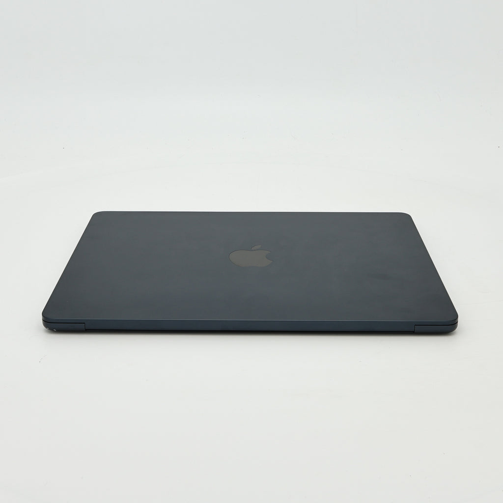 95新 Apple MacBook Air 22年 13寸 M2（8+8核） 16G RAM 256G SSD 午夜色