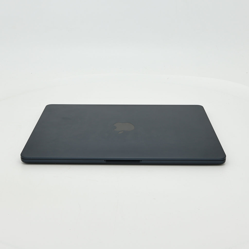 95新 Apple MacBook Air 22年 13寸 M2（8+8核） 16G RAM 256G SSD 午夜色