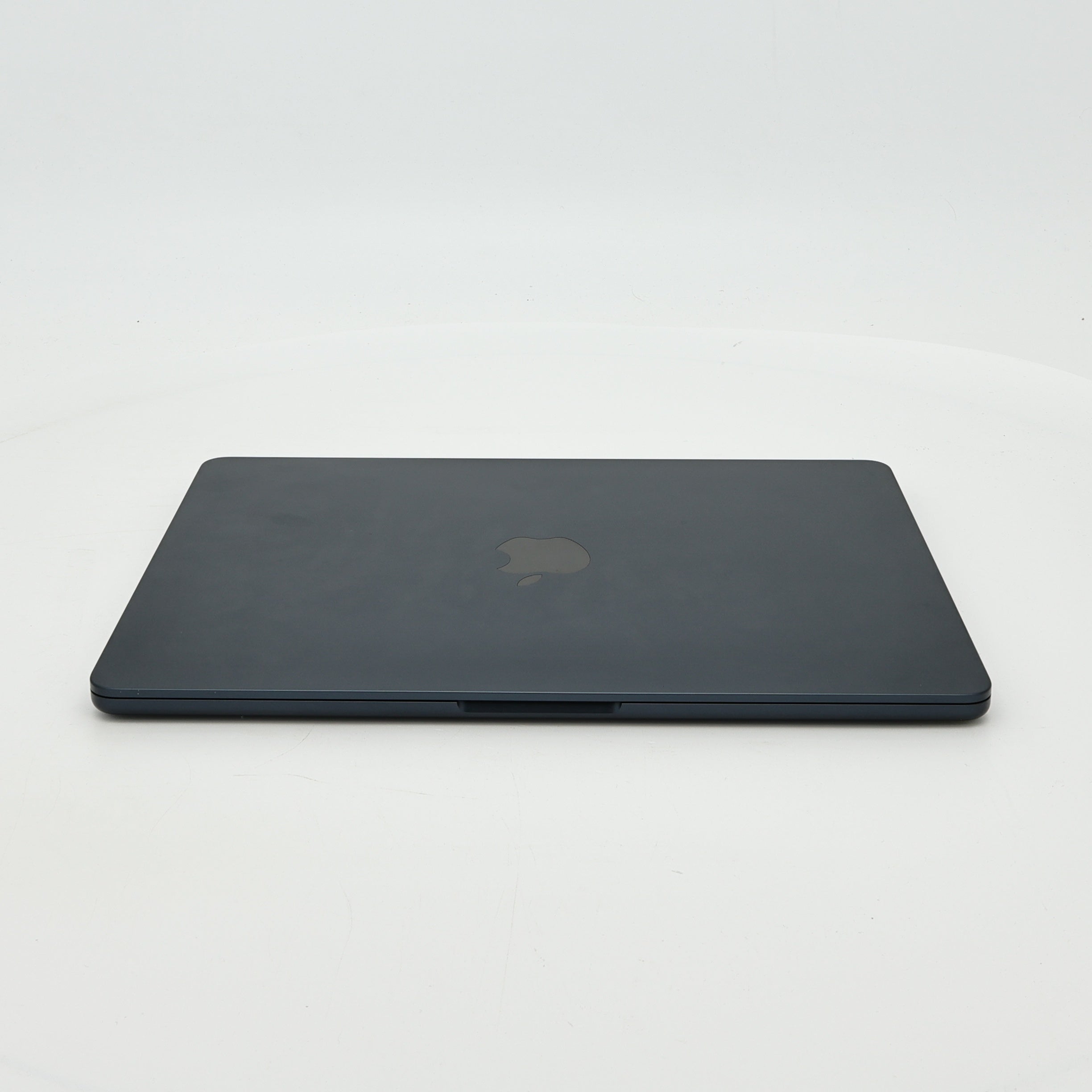 95新 Apple MacBook Air 22年 13寸 M2（8+8核） 16G RAM 256G SSD 午夜色