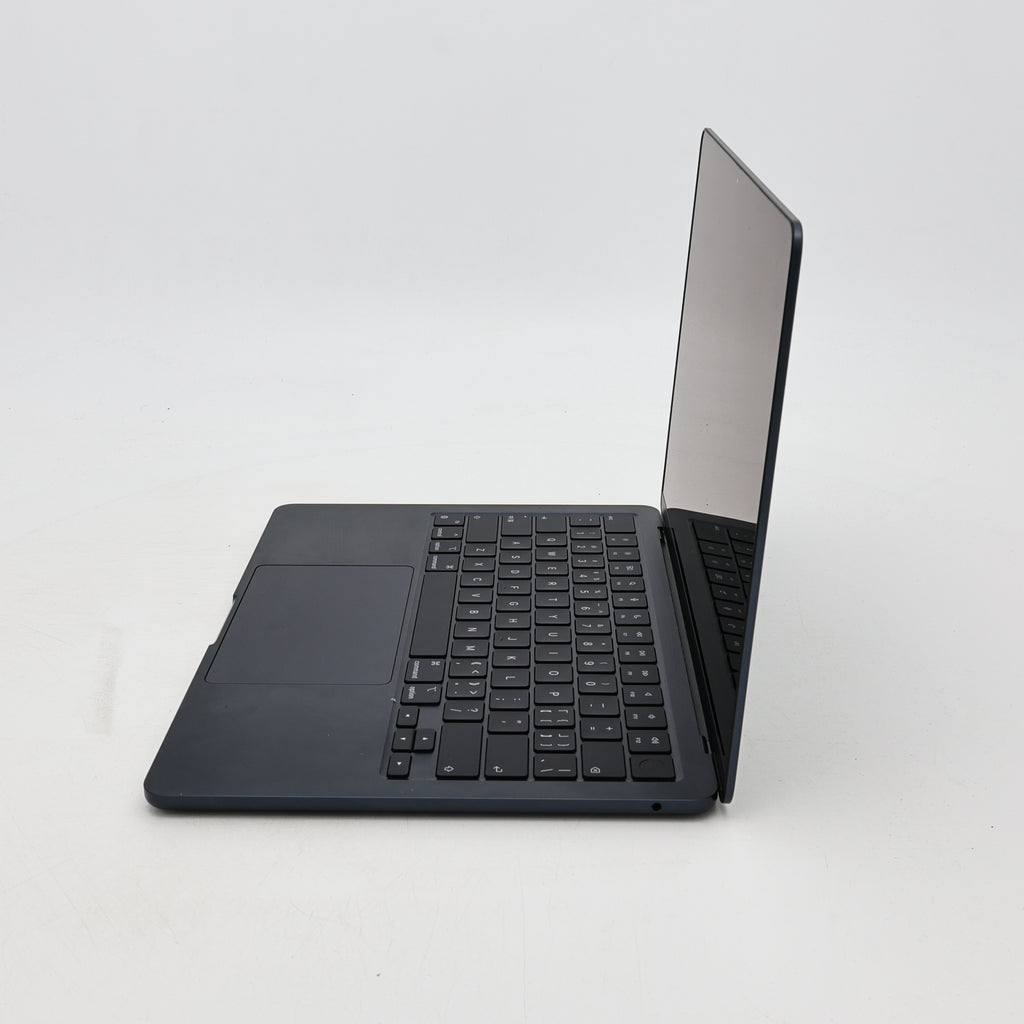 95新 Apple MacBook Air 24年 13寸 M3（8+8核） 8G RAM 256G SSD 午夜色