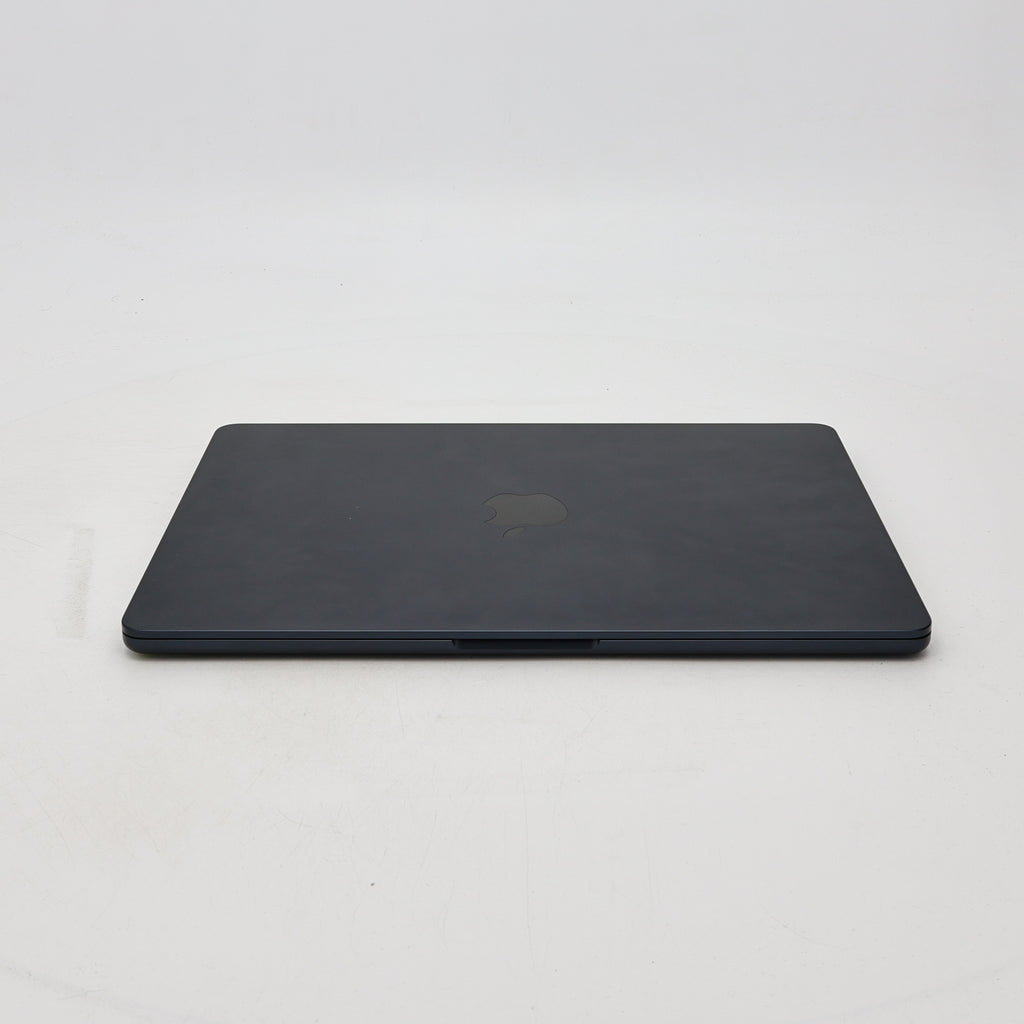 95新 Apple MacBook Air 24年 13寸 M3（8+8核） 8G RAM 256G SSD 午夜色
