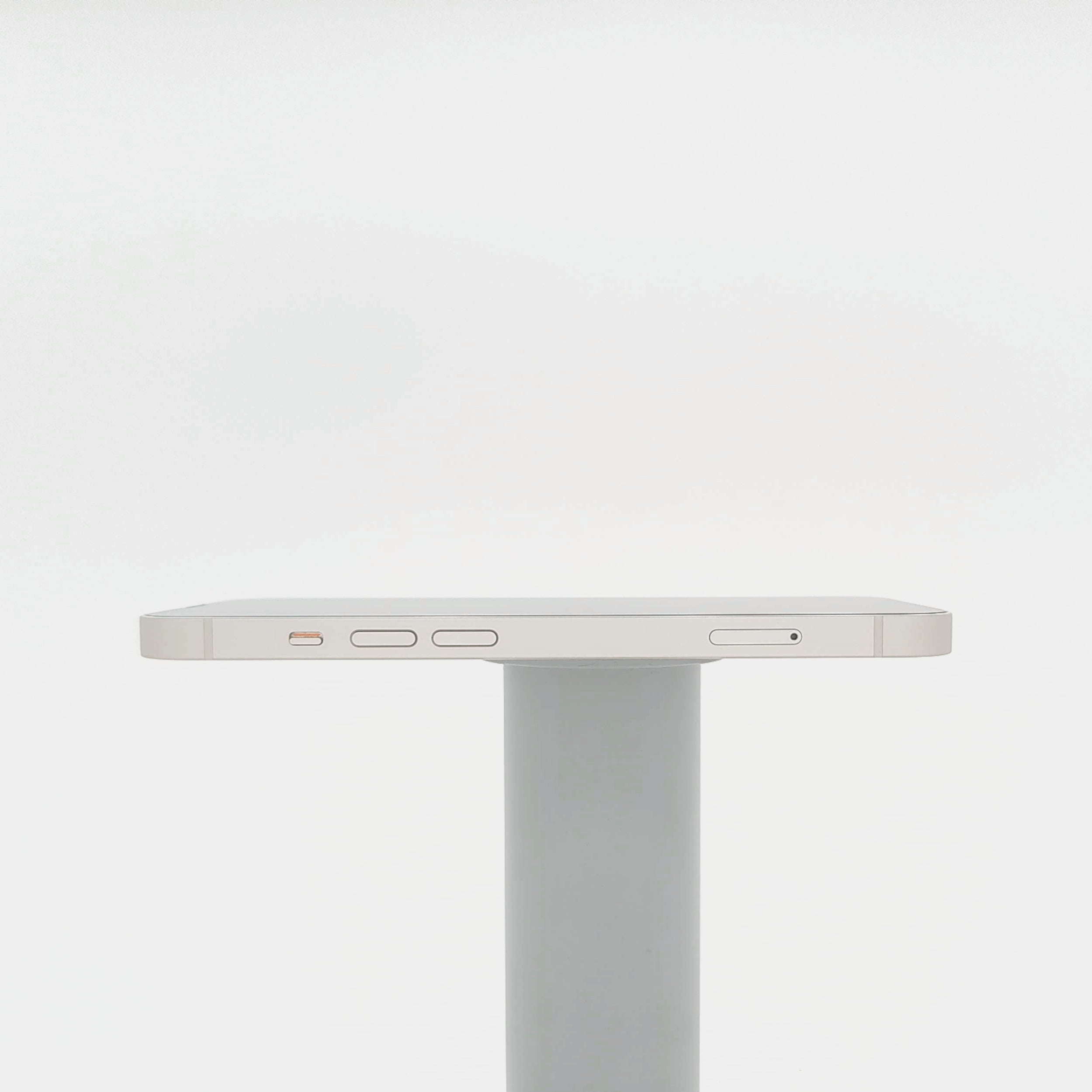 95新 Apple iPhone 13 128G 星光色 中國大陸版