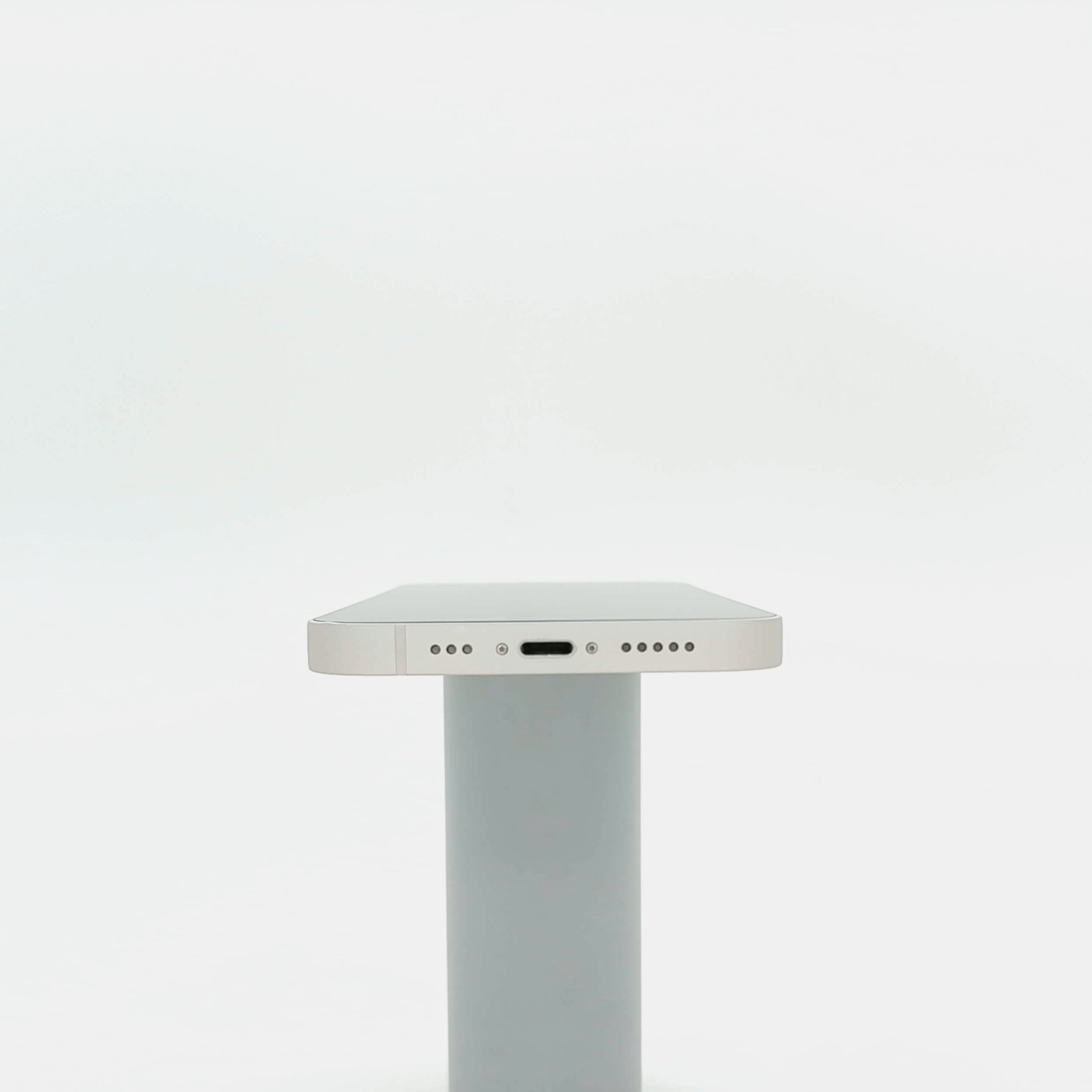95新 Apple iPhone 13 128G 星光色 中國大陸版