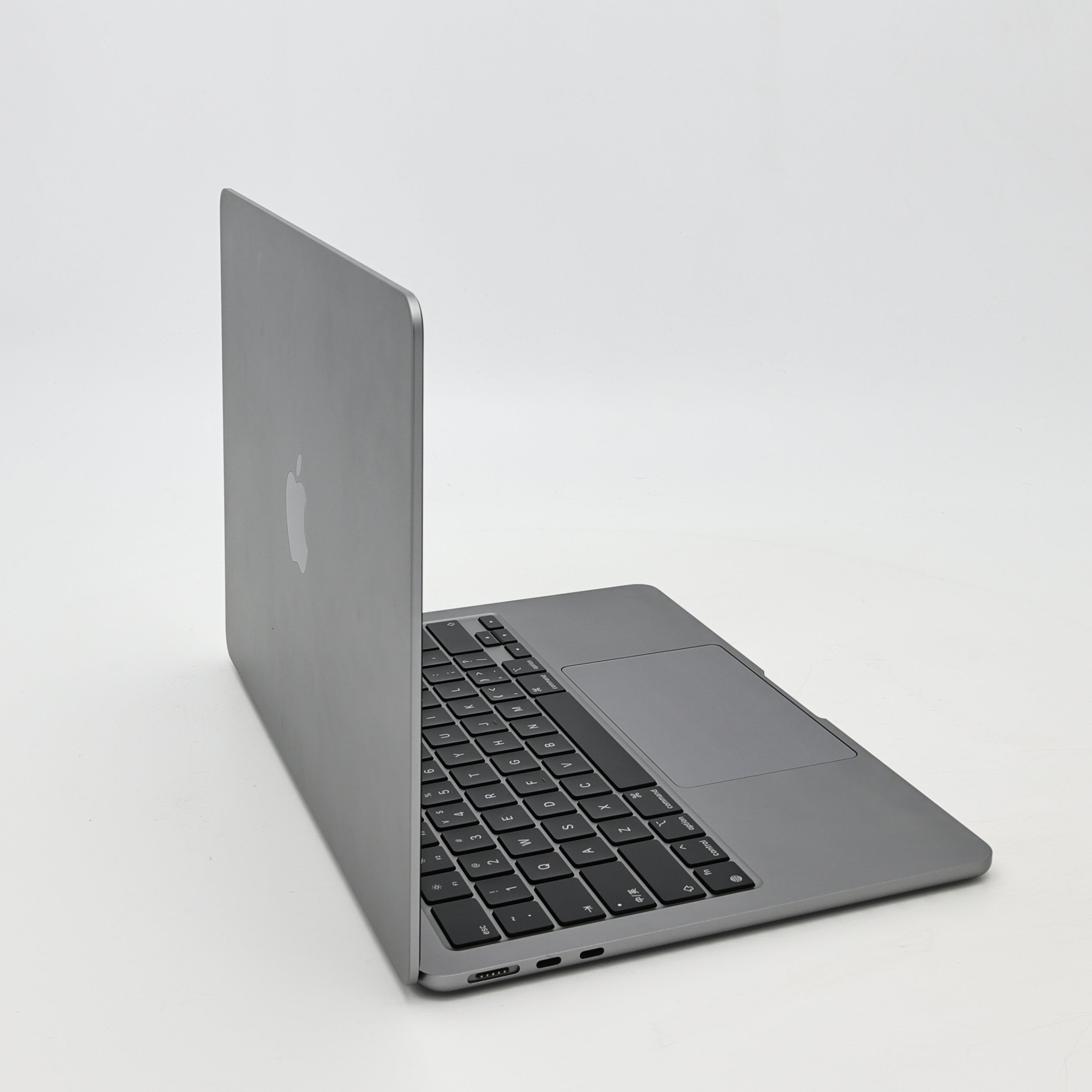 99新 Apple MacBook Air 22年 13寸 M2（8+8核） 8G RAM 256G SSD 深空灰色
