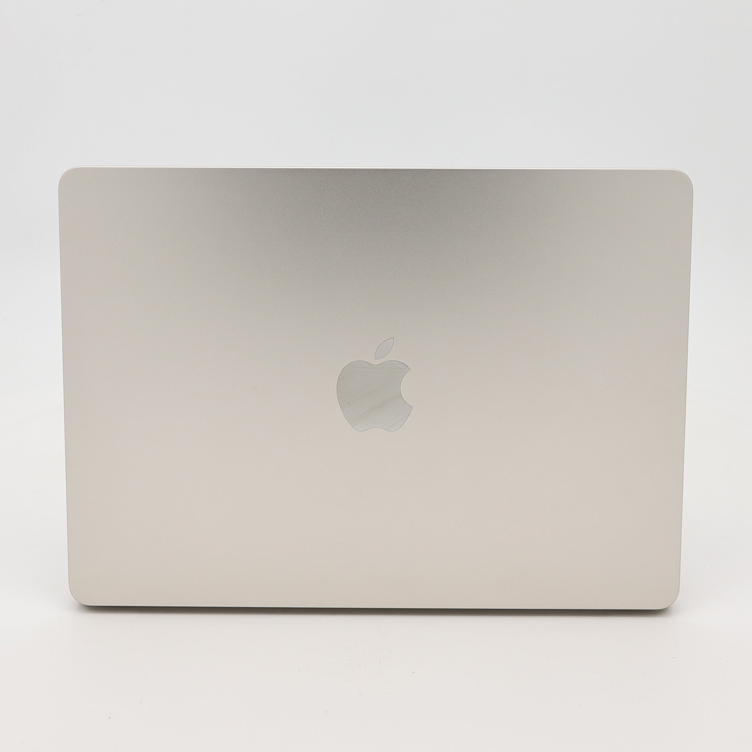 95新 Apple MacBook Air 22年 13寸 M2（8+8核） 16G RAM 256G SSD 星光色
