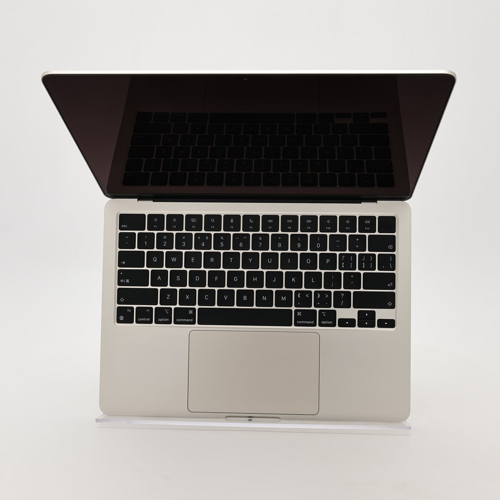 95新 Apple MacBook Air 22年 13寸 M2（8+8核） 16G RAM 256G SSD 星光色