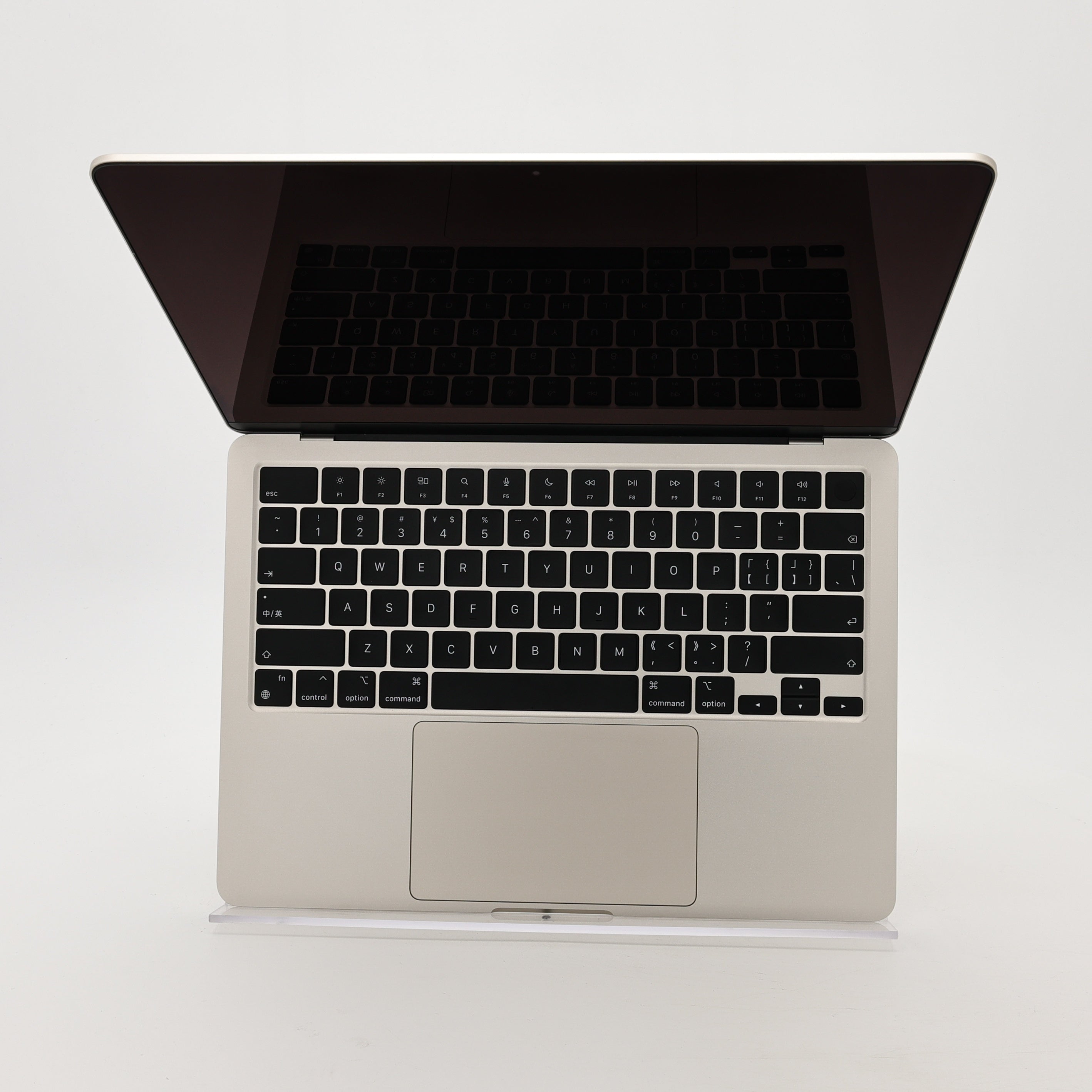 95新 Apple MacBook Air 22年 13寸 M2（8+8核） 16G RAM 256G SSD 星光色
