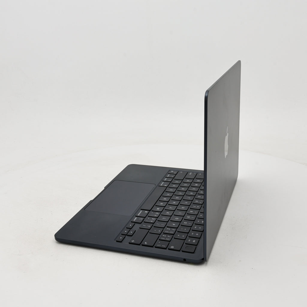 95新 Apple MacBook Air 22年 13寸 M2（8+8核） 8G RAM 256G SSD 午夜色