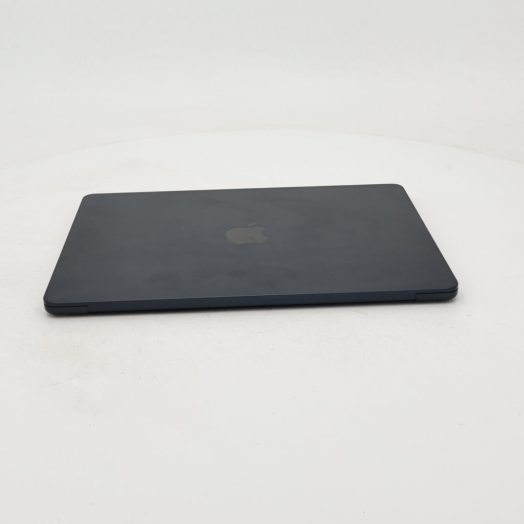95新 Apple MacBook Air 22年 13寸 M2（8+8核） 8G RAM 256G SSD 午夜色