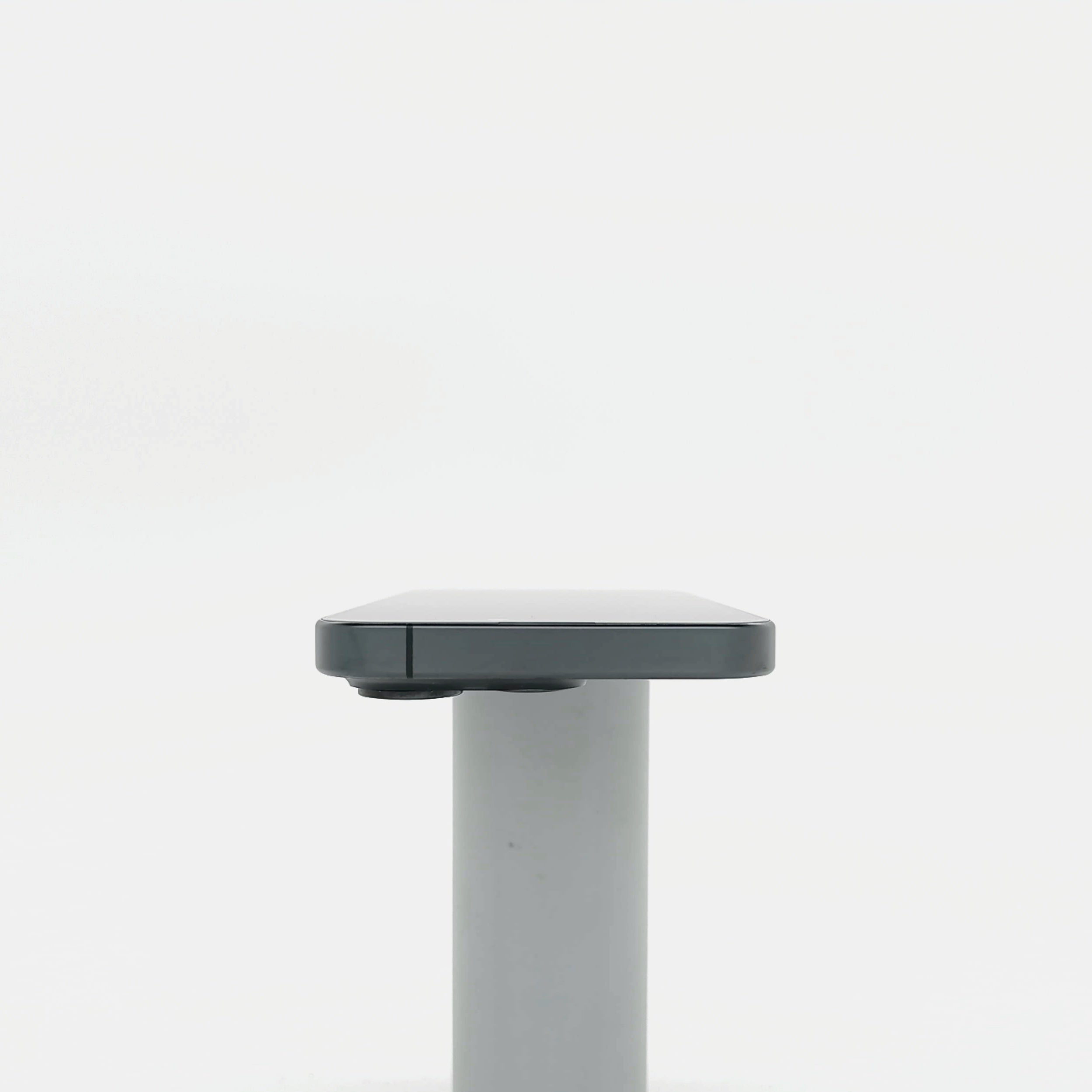 95新 Apple iPhone 15 Pro 128G 黑色鈦金屬 中國大陸版