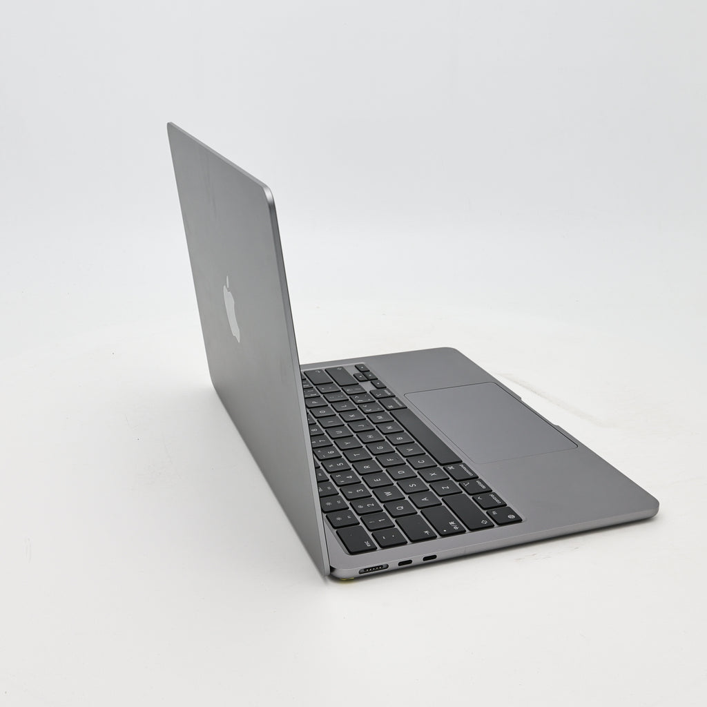 95新 Apple MacBook Air 22年 13寸 M2（8+8核） 16G RAM 256G SSD 深空灰色