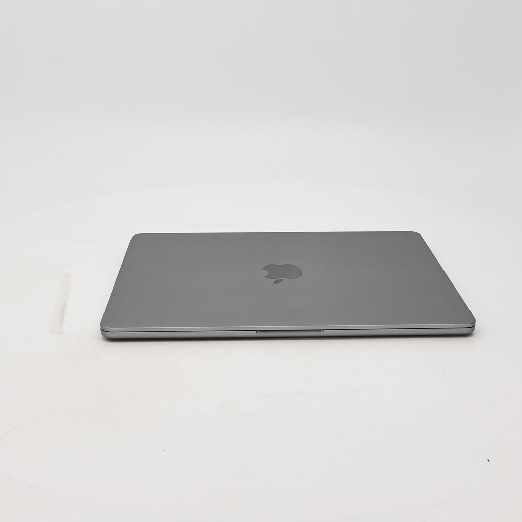 95新 Apple MacBook Air 22年 13寸 M2（8+8核） 16G RAM 256G SSD 深空灰色