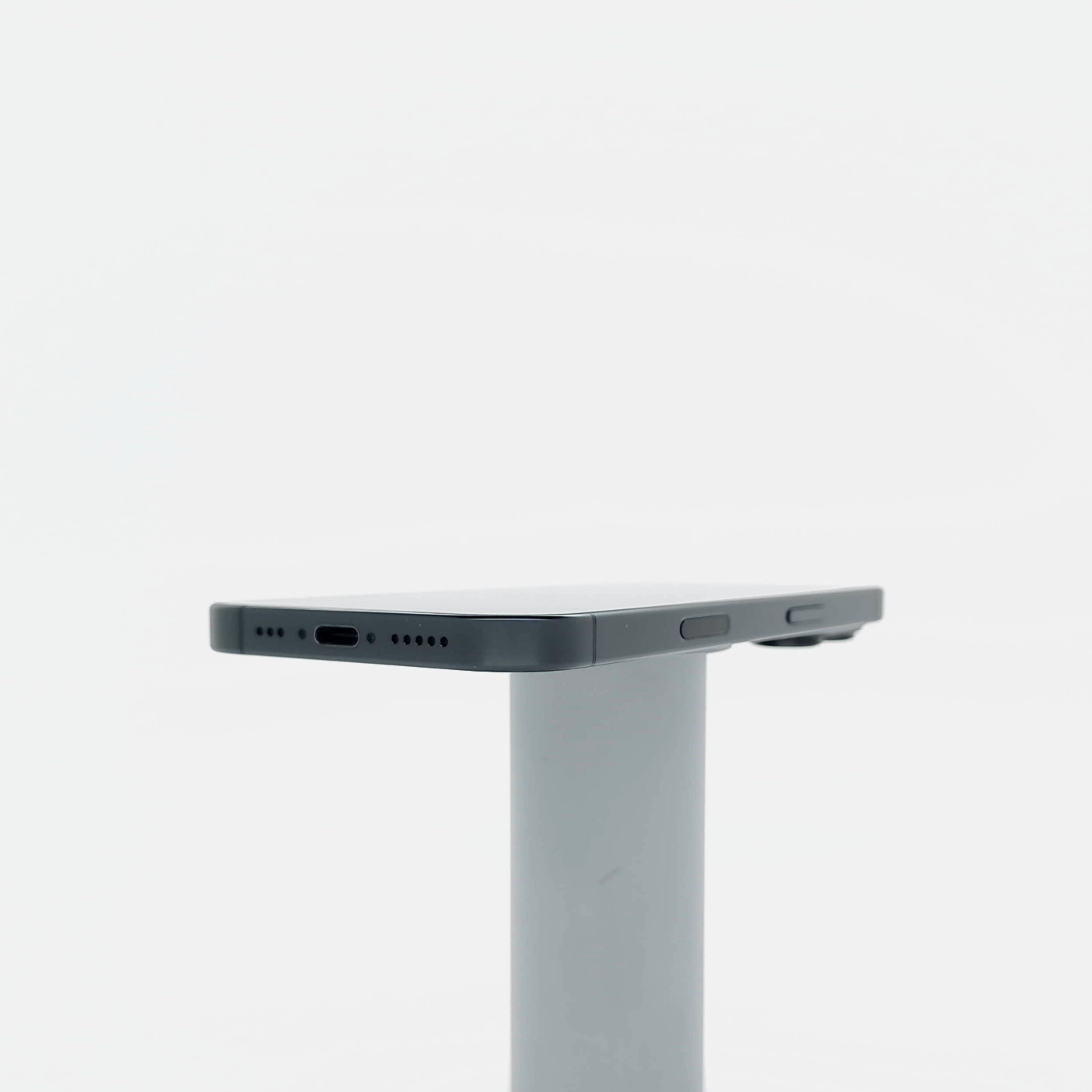 95新 Apple iPhone 16 Pro 128G 黑色鈦金屬 中國大陸版