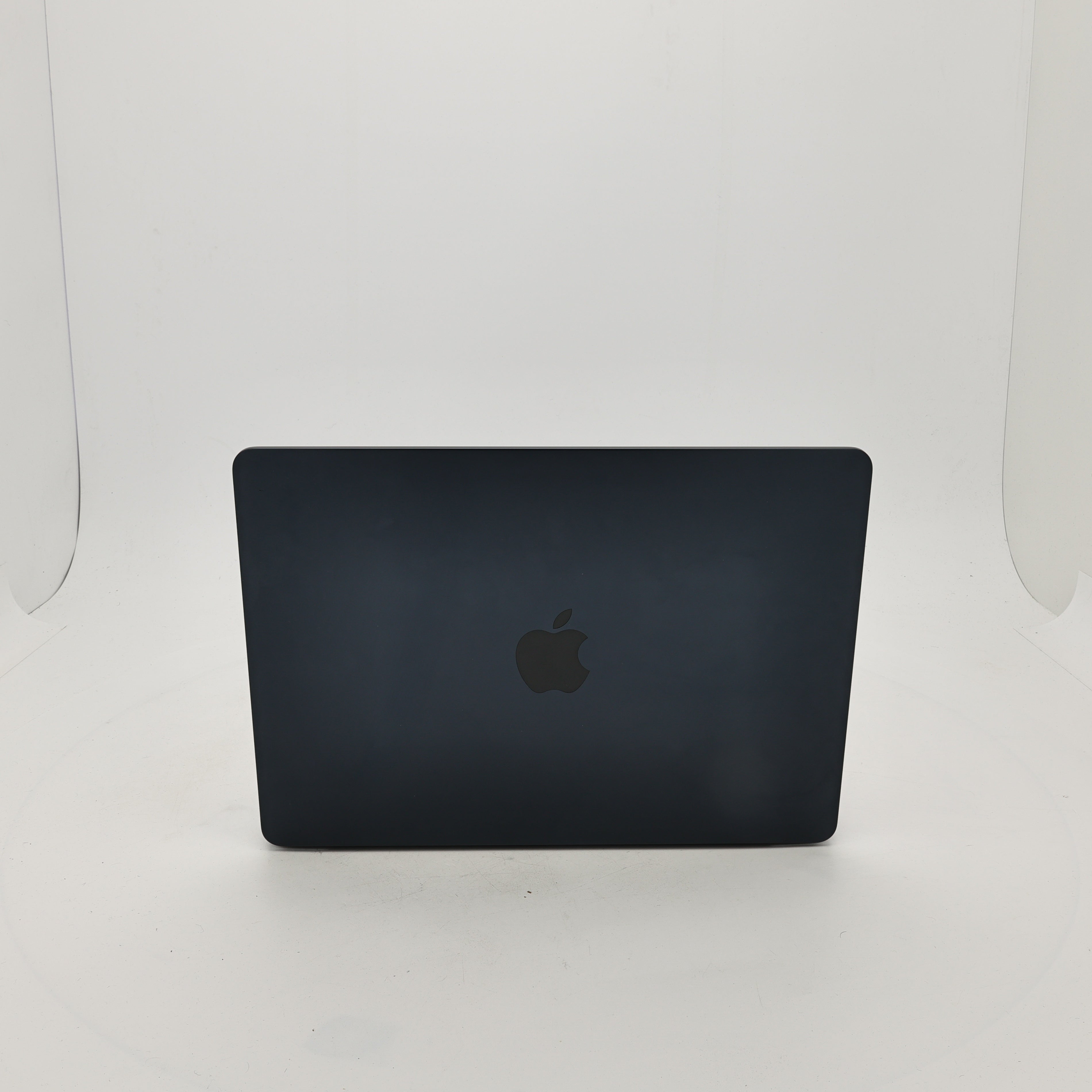 95新 Apple MacBook Air 22年 13寸 M2（8+8核） 8G RAM 256G SSD 午夜色