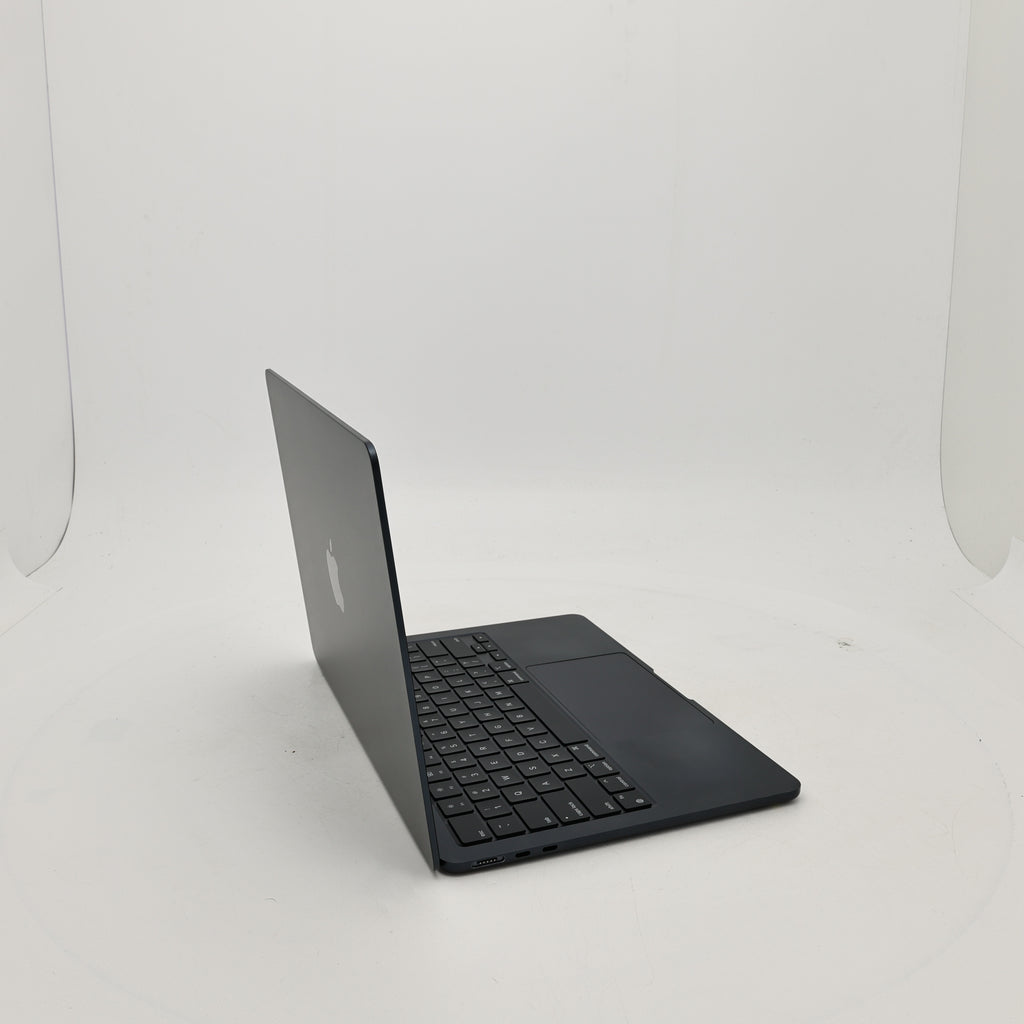 95新 Apple MacBook Air 22年 13寸 M2（8+8核） 8G RAM 256G SSD 午夜色