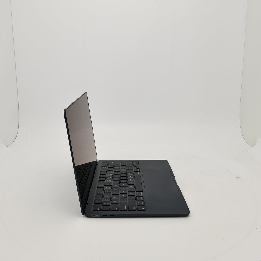 95新 Apple MacBook Air 22年 13寸 M2（8+8核） 8G RAM 256G SSD 午夜色