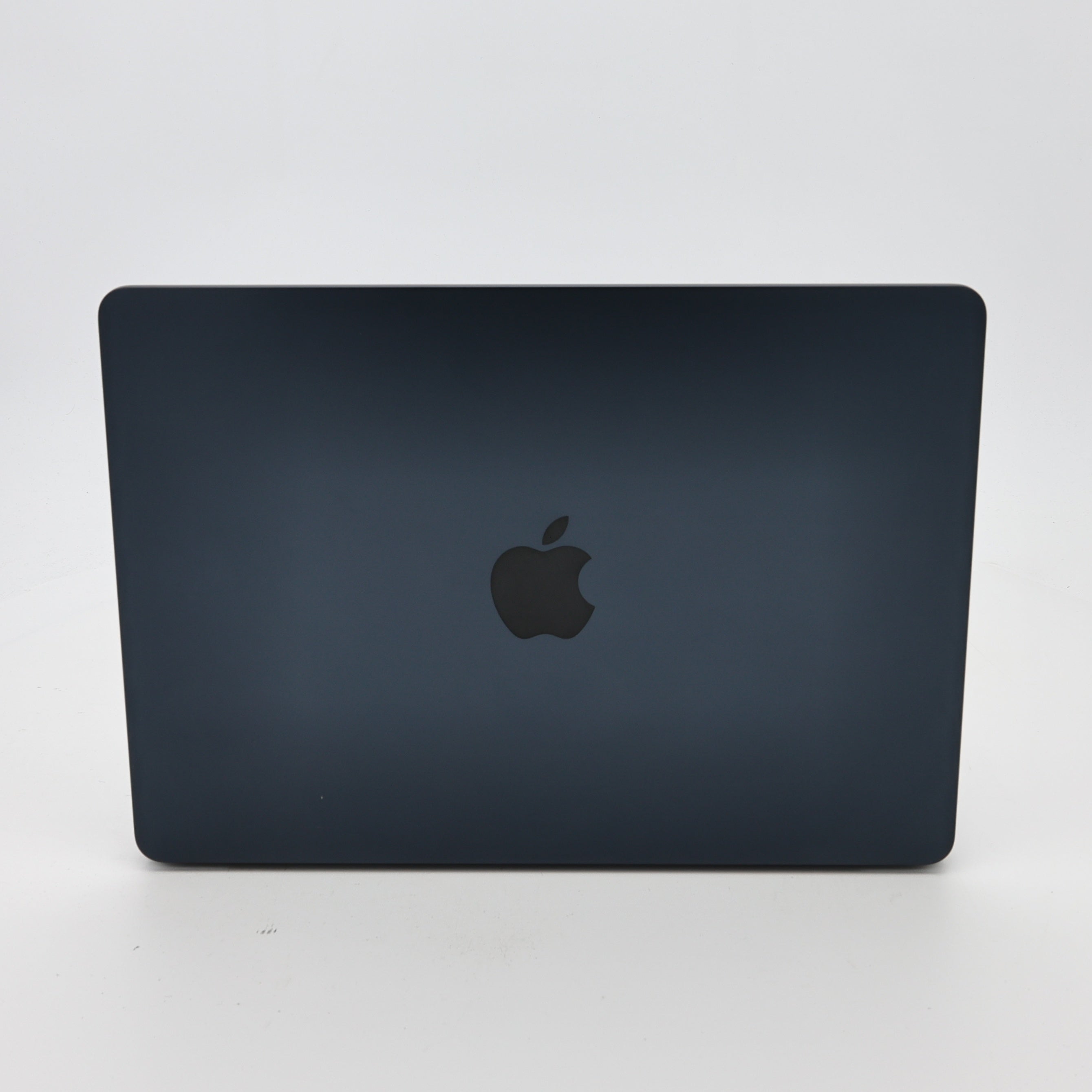 99新 Apple MacBook Air 22年 13寸 M2（8+8核） 8G RAM 256G SSD 午夜色