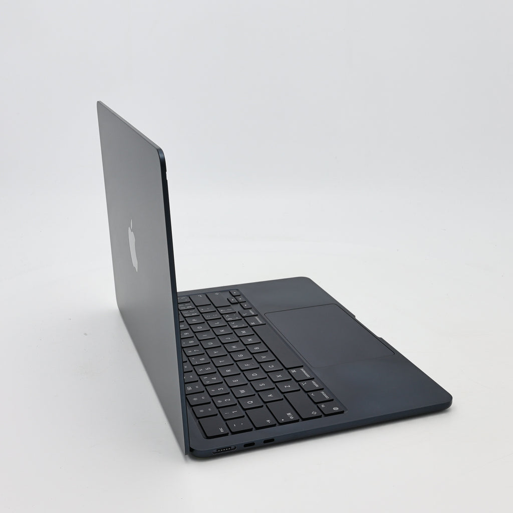 99新 Apple MacBook Air 22年 13寸 M2（8+8核） 8G RAM 256G SSD 午夜色
