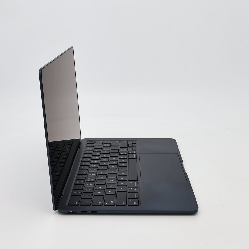 99新 Apple MacBook Air 22年 13寸 M2（8+8核） 8G RAM 256G SSD 午夜色