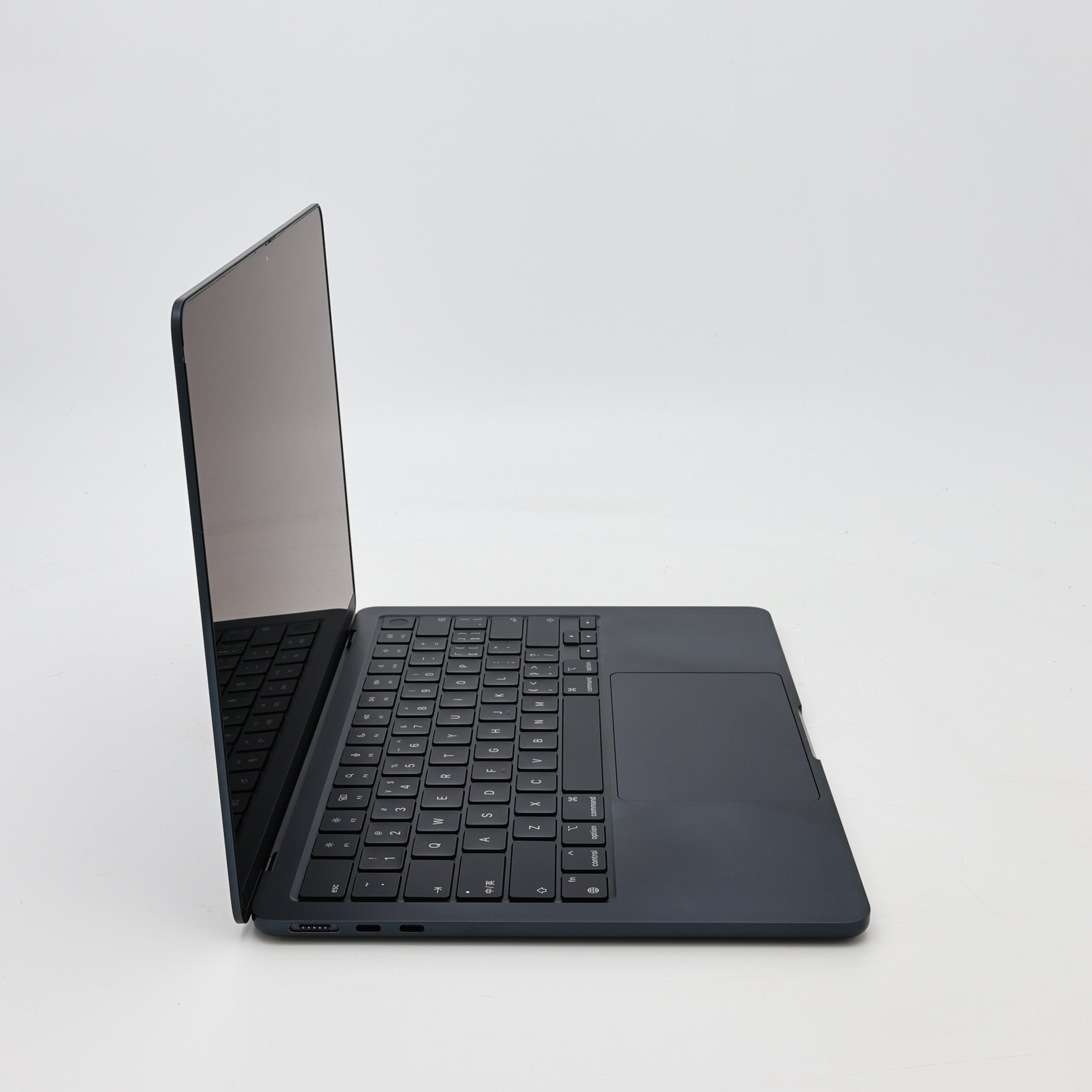 99新 Apple MacBook Air 22年 13寸 M2（8+8核） 8G RAM 256G SSD 午夜色