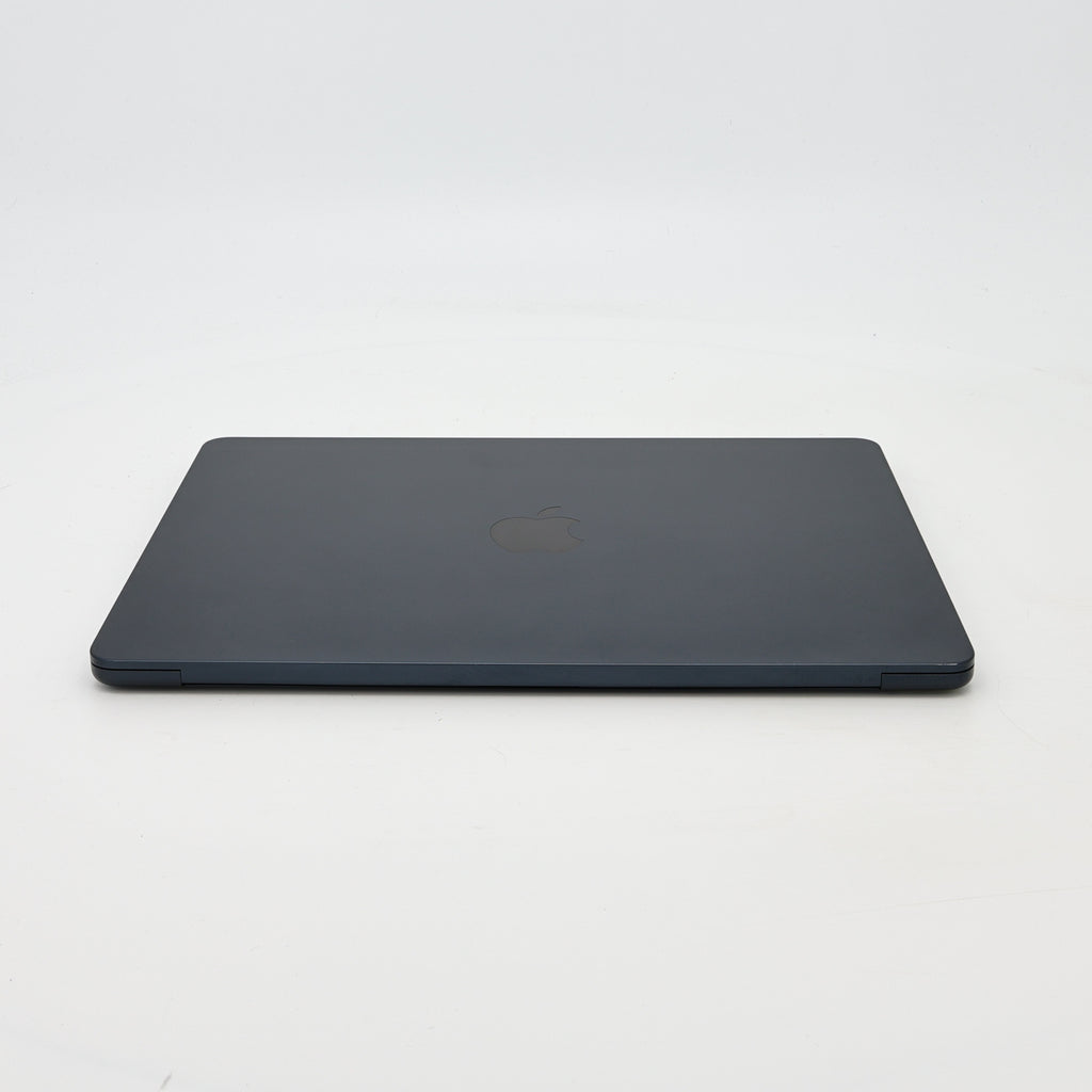 99新 Apple MacBook Air 22年 13寸 M2（8+8核） 8G RAM 256G SSD 午夜色