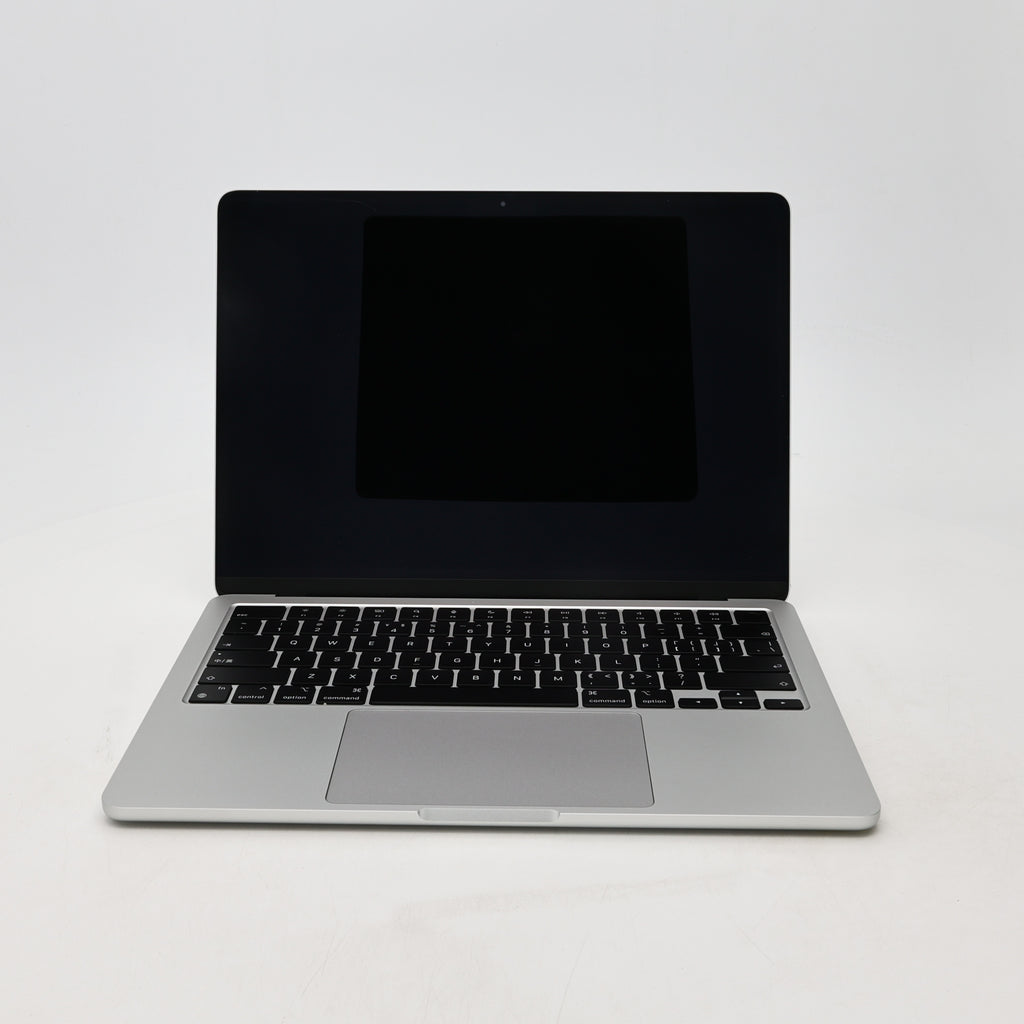 95新 Apple MacBook Air 22年 13寸 M2（8+10核） 8G RAM 512G SSD 銀色