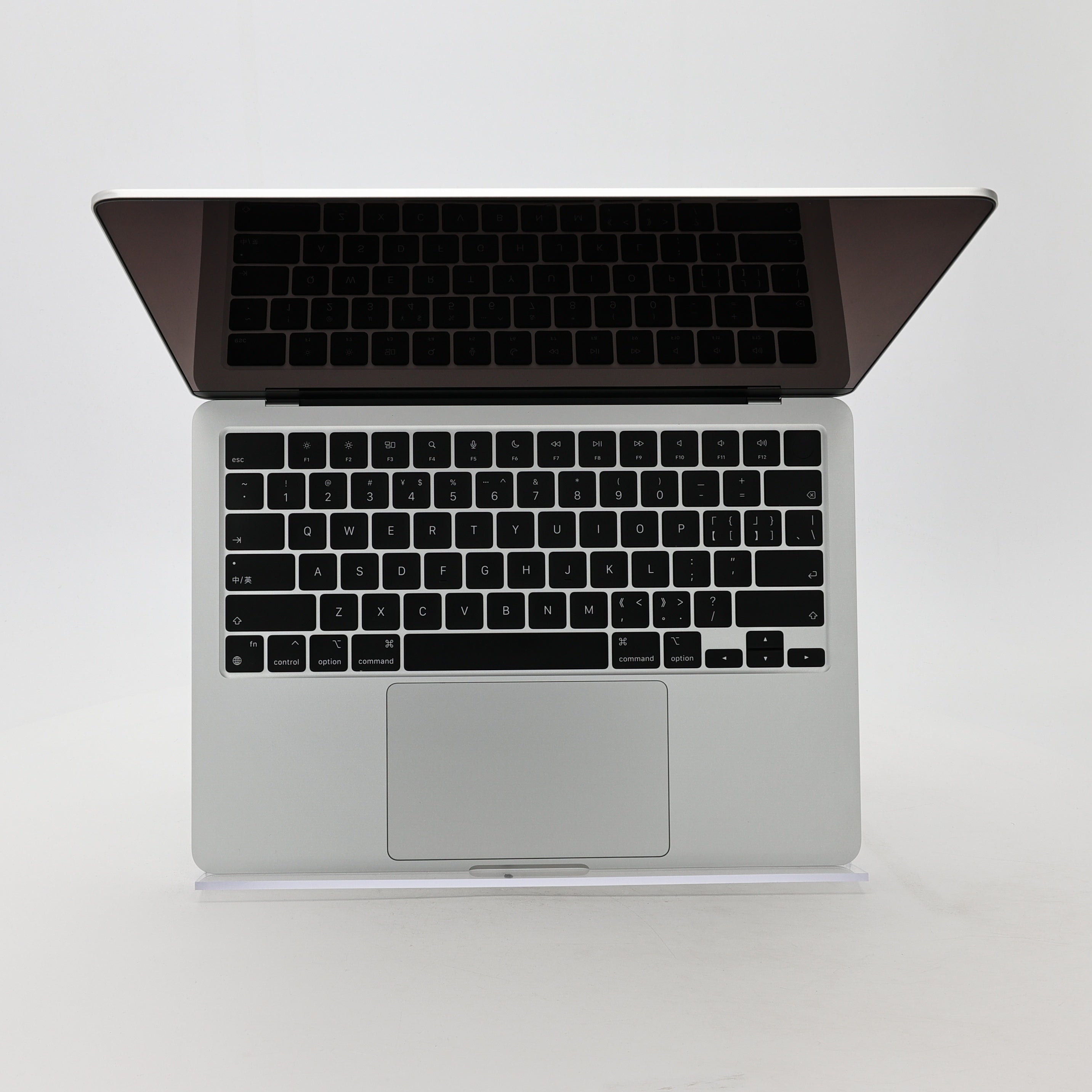 95新 Apple MacBook Air 22年 13寸 M2（8+10核） 8G RAM 512G SSD 銀色