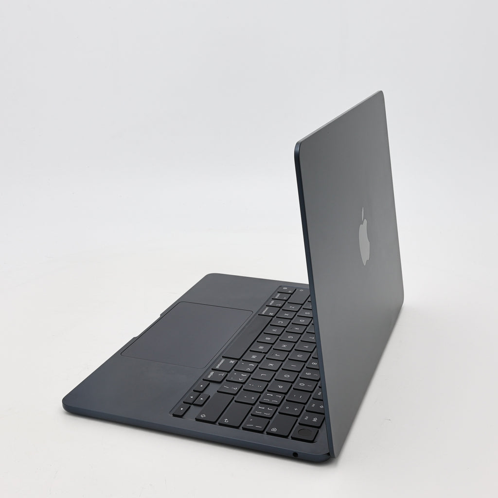 95新 Apple MacBook Air 22年 13寸 M2（8+8核） 8G RAM 256G SSD 午夜色