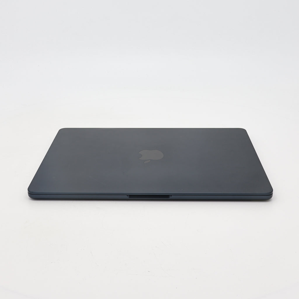 95新 Apple MacBook Air 22年 13寸 M2（8+8核） 8G RAM 256G SSD 午夜色