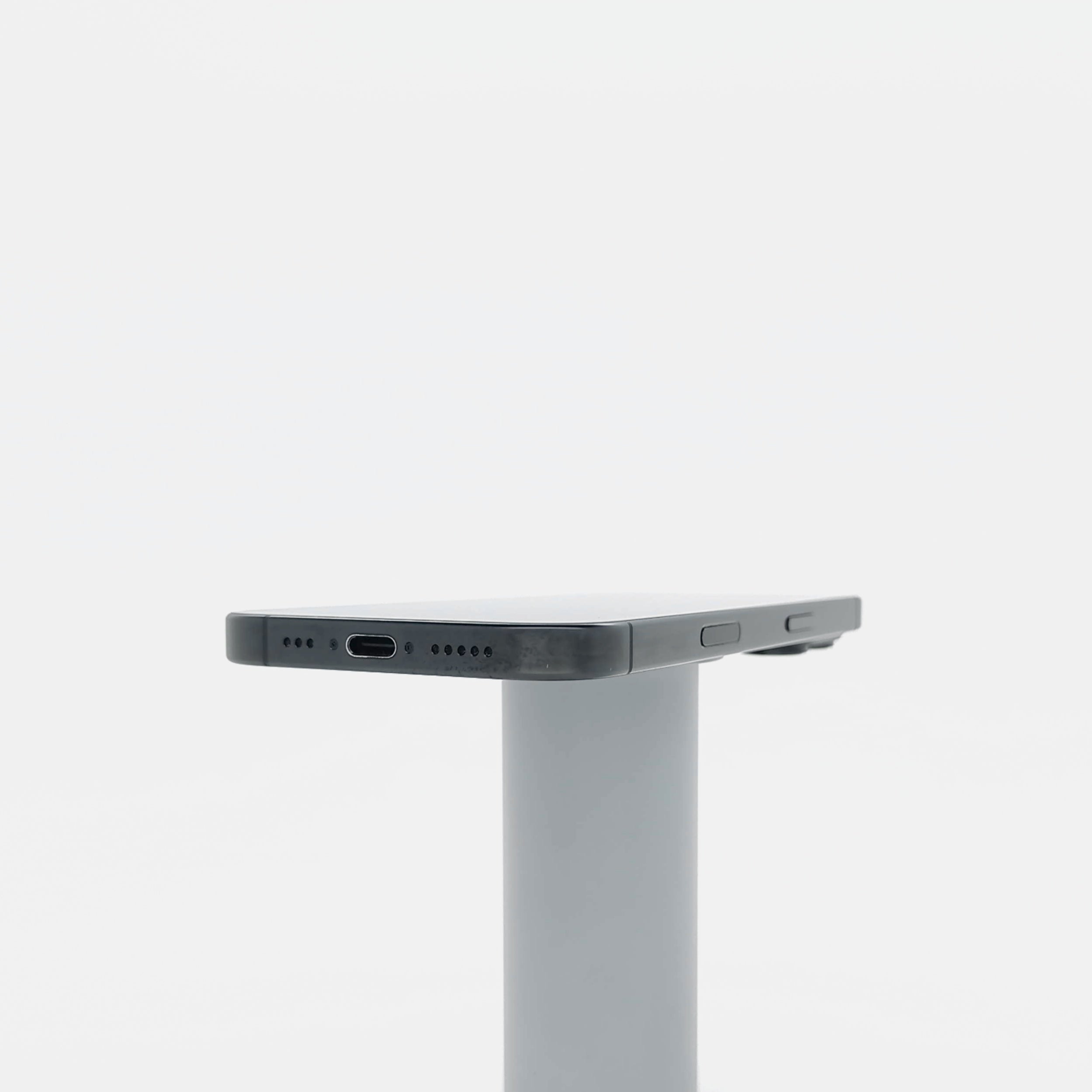 95新 Apple iPhone 16 Pro 128G 黑色鈦金屬 中國大陸版